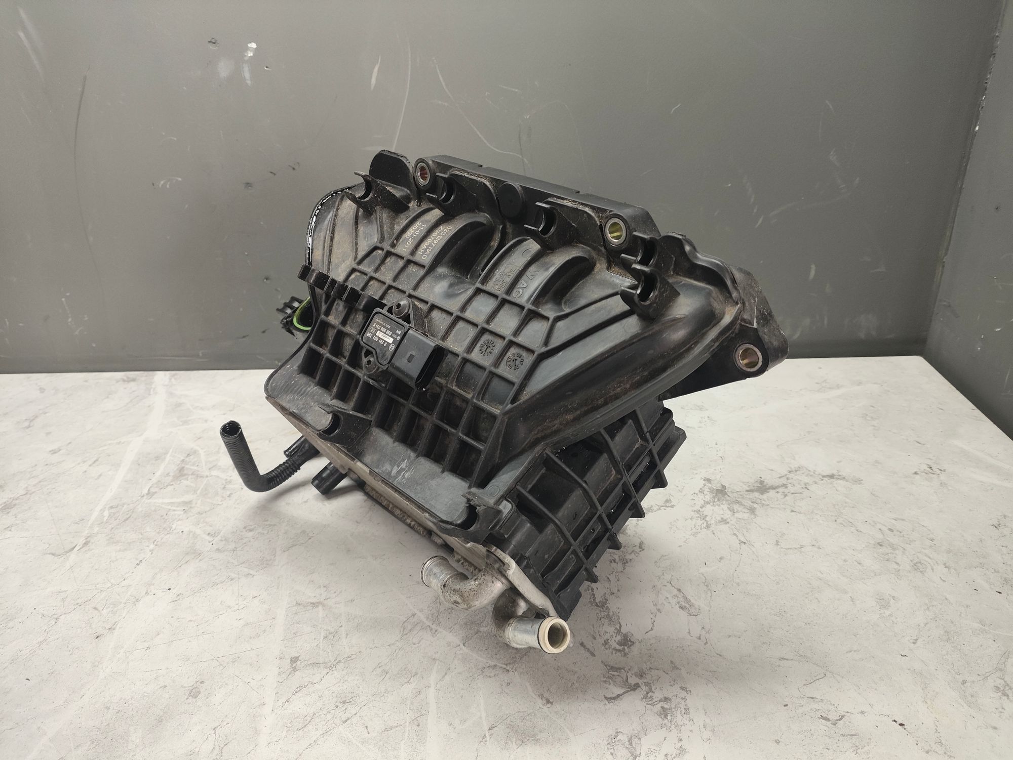 https://ycs.partsauto.market/partsauto-images/thmbs/userImages/6ab8ea4394fc0aced0b69382a3e61955/part/609fffec-9ce1-4643-9f90-6a48b4302e76_1778919197744.jpg