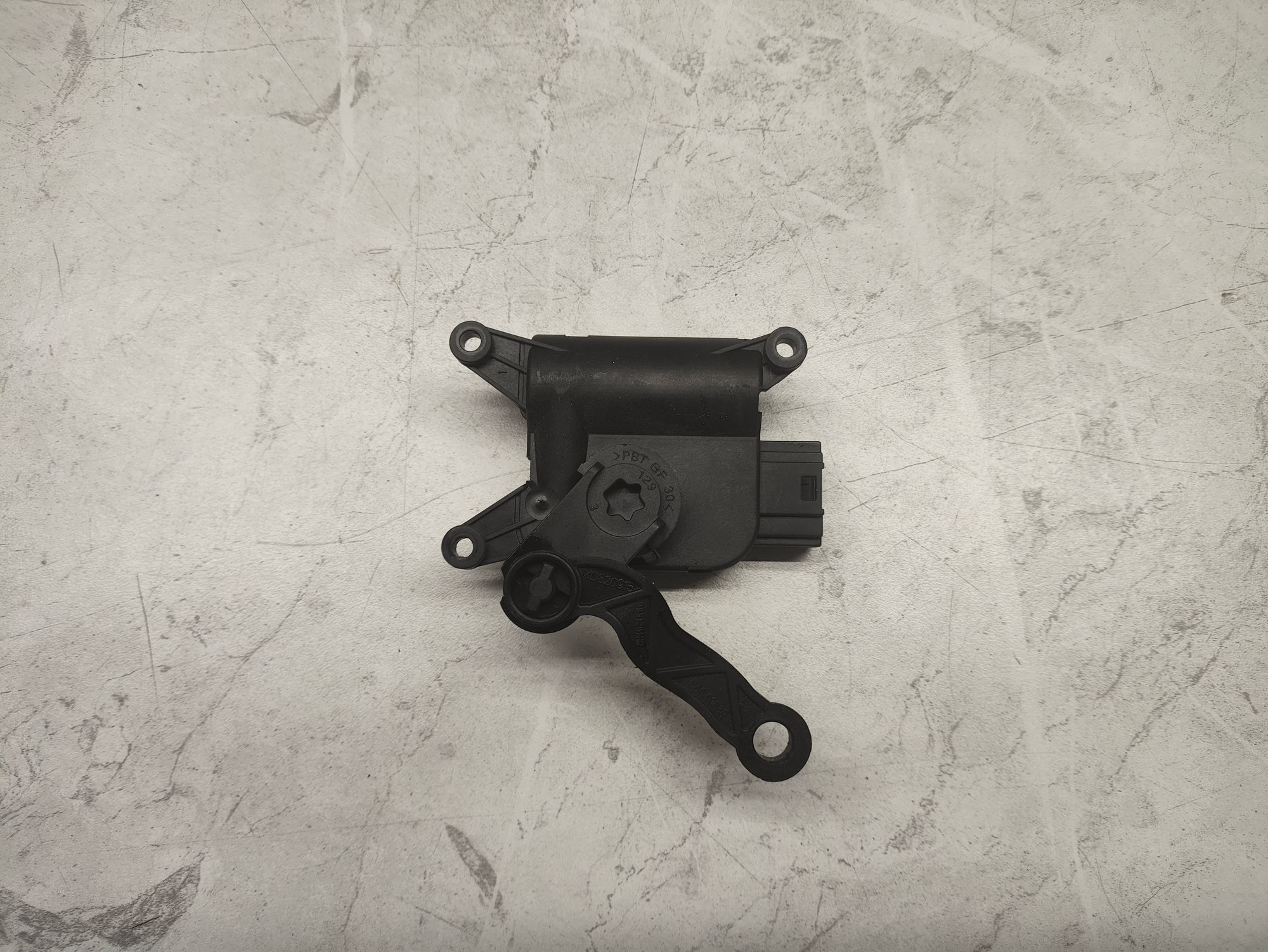 https://ycs.partsauto.market/partsauto-images/thmbs/userImages/6ab8ea4394fc0aced0b69382a3e61955/part/60c13eb0-de4c-4811-9152-c010e84d0b29_1781007604934.jpg