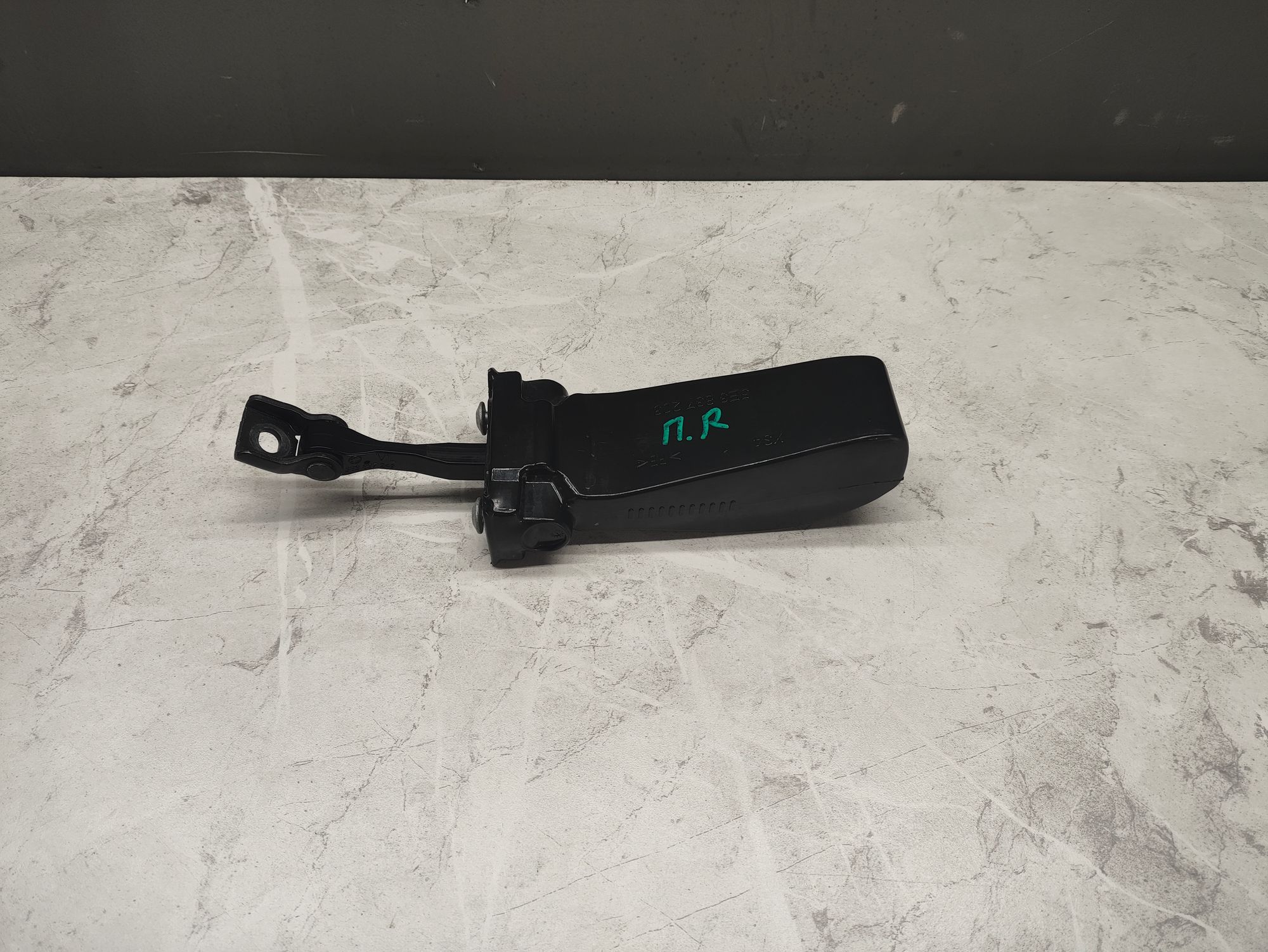 https://ycs.partsauto.market/partsauto-images/thmbs/userImages/6ab8ea4394fc0aced0b69382a3e61955/part/6154eb46-0946-4abb-bbac-c735663b9a09_1776263552382.jpg