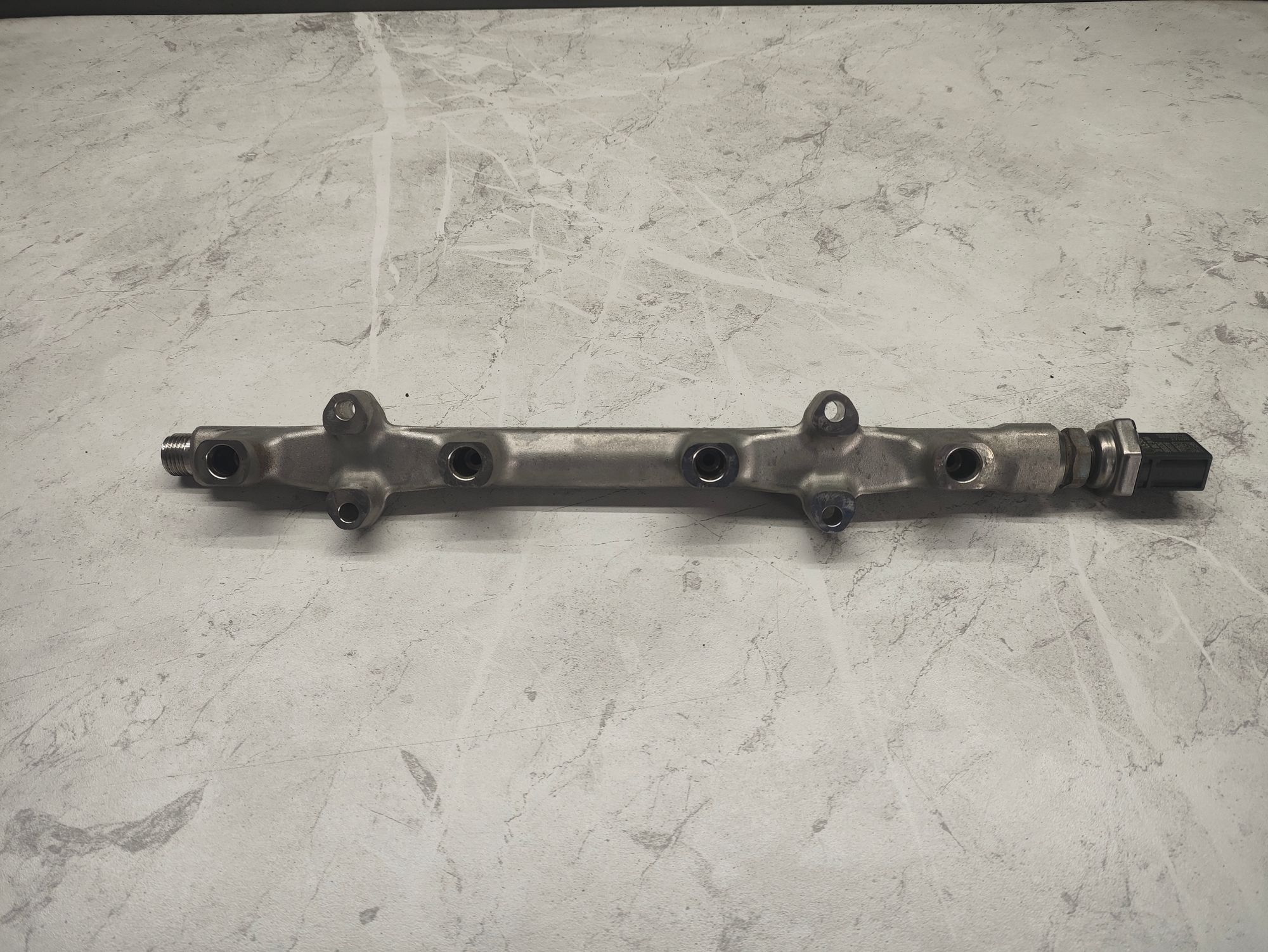 https://ycs.partsauto.market/partsauto-images/thmbs/userImages/6ab8ea4394fc0aced0b69382a3e61955/part/659b2f88-3901-45bc-b67b-78d7ad0aa1c5_1775904183491.jpg