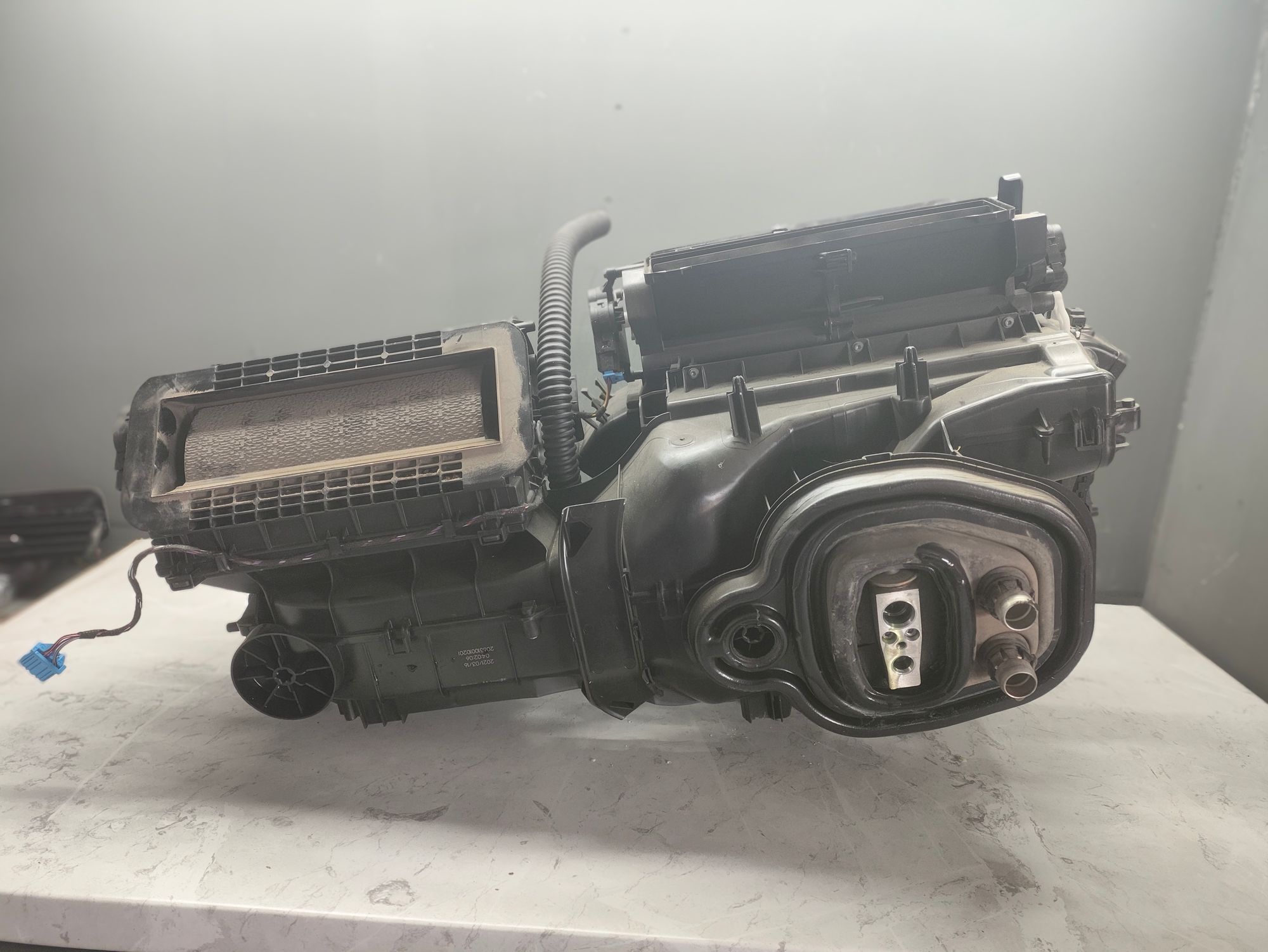 https://ycs.partsauto.market/partsauto-images/thmbs/userImages/6ab8ea4394fc0aced0b69382a3e61955/part/65d8a551-7e6b-4a4b-b8b4-1348a863bff5_1776087361807.jpg