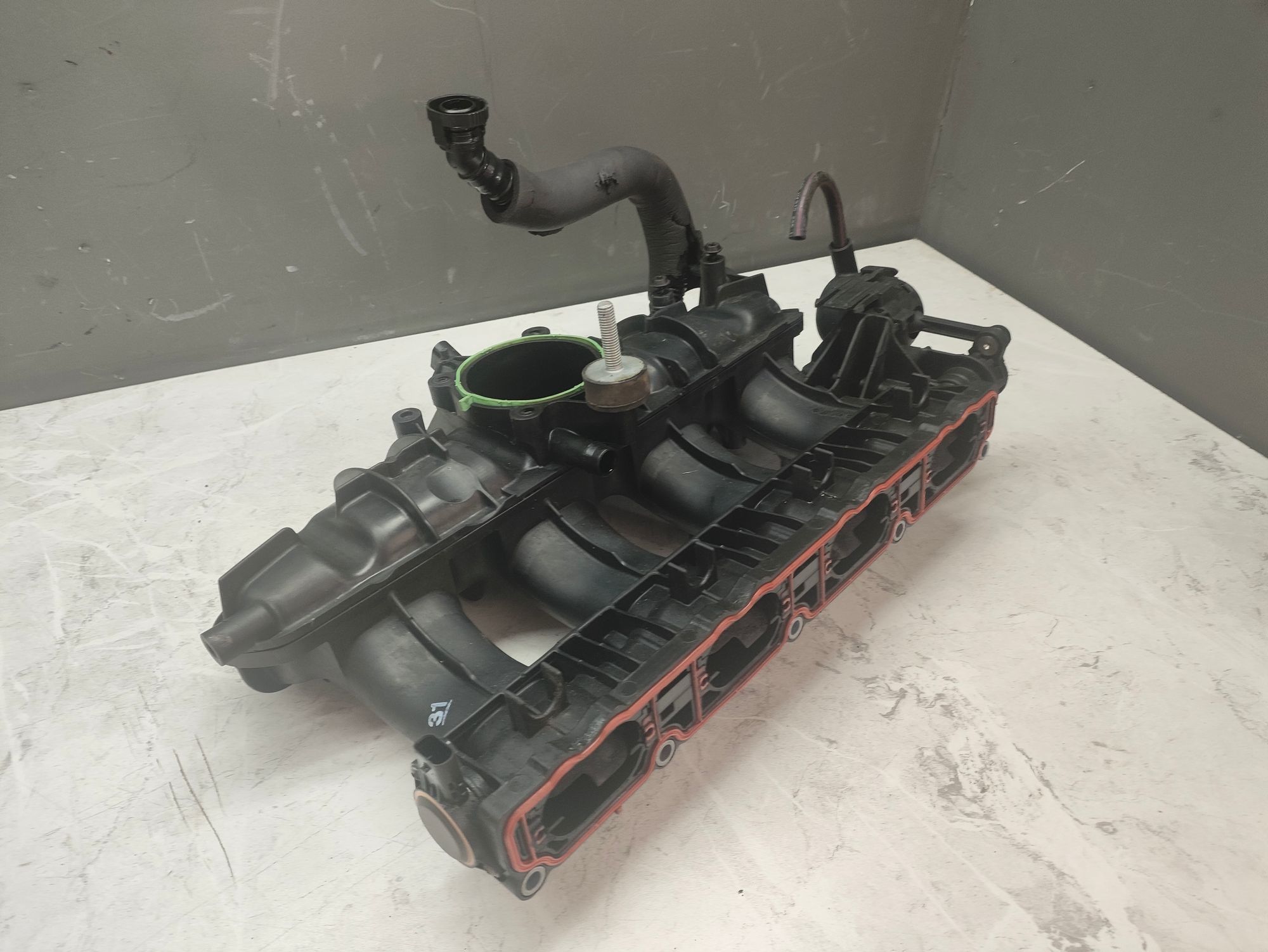 https://ycs.partsauto.market/partsauto-images/thmbs/userImages/6ab8ea4394fc0aced0b69382a3e61955/part/6669b8e4-7031-440b-a133-2491df20a00d_1785400650255.jpg