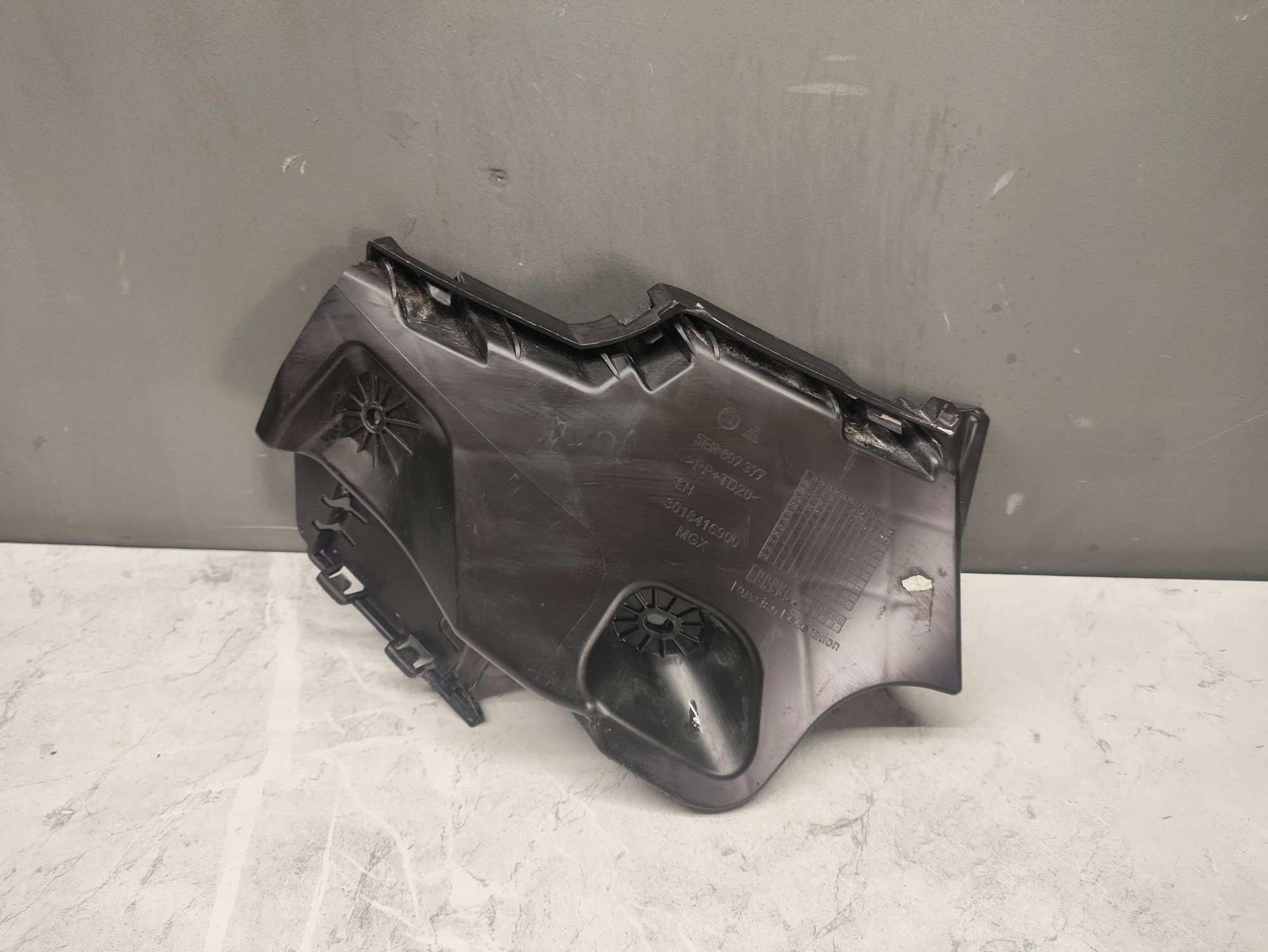 https://ycs.partsauto.market/partsauto-images/thmbs/userImages/6ab8ea4394fc0aced0b69382a3e61955/part/6760fe09-ce81-4841-ac22-f14e408b3c36_1776334804443.jpg