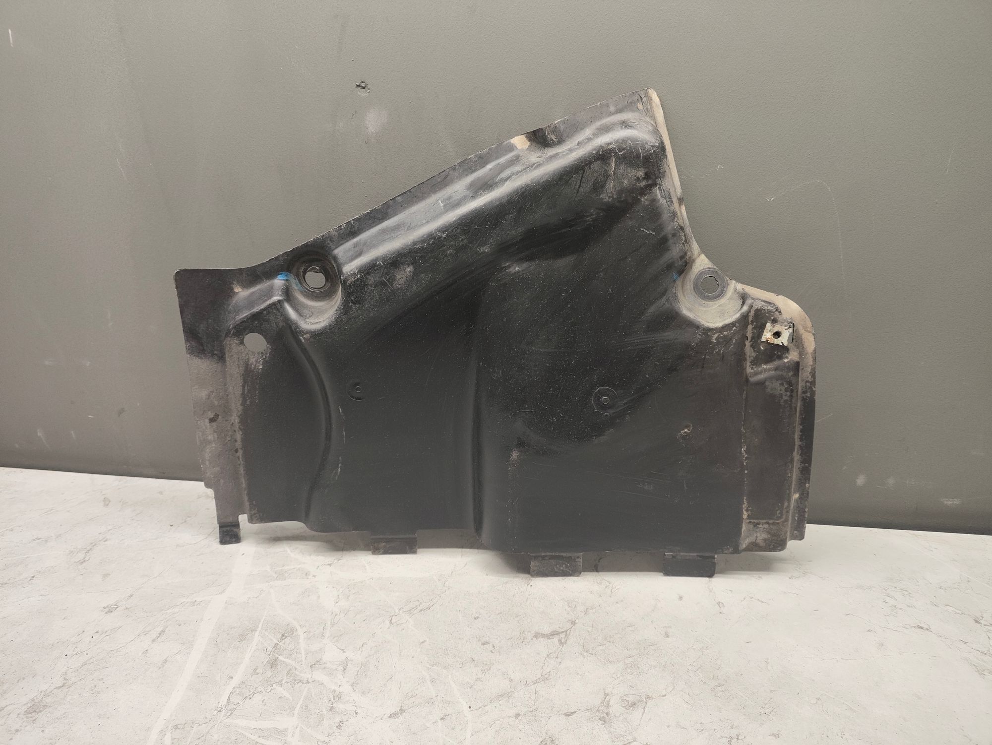 https://ycs.partsauto.market/partsauto-images/thmbs/userImages/6ab8ea4394fc0aced0b69382a3e61955/part/687c847f-b48f-475f-9516-ad439c9e3ab8_1776504015680.jpg