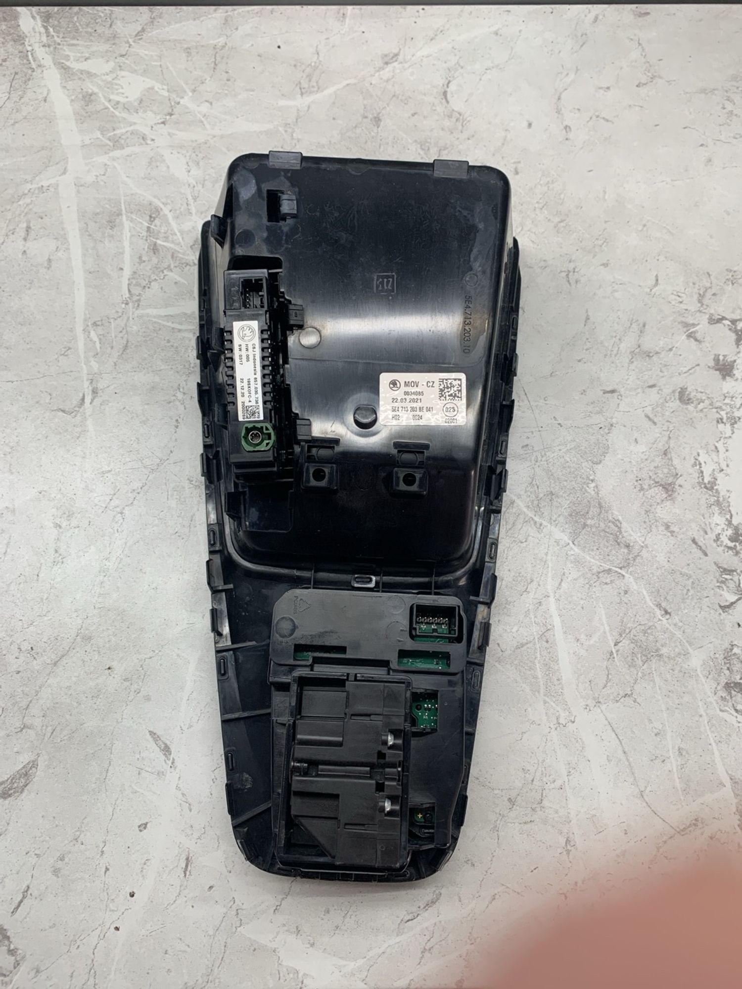 https://ycs.partsauto.market/partsauto-images/thmbs/userImages/6ab8ea4394fc0aced0b69382a3e61955/part/69f2e789-a6e2-4c93-a924-72b422e164ed_1774257733675.jpg