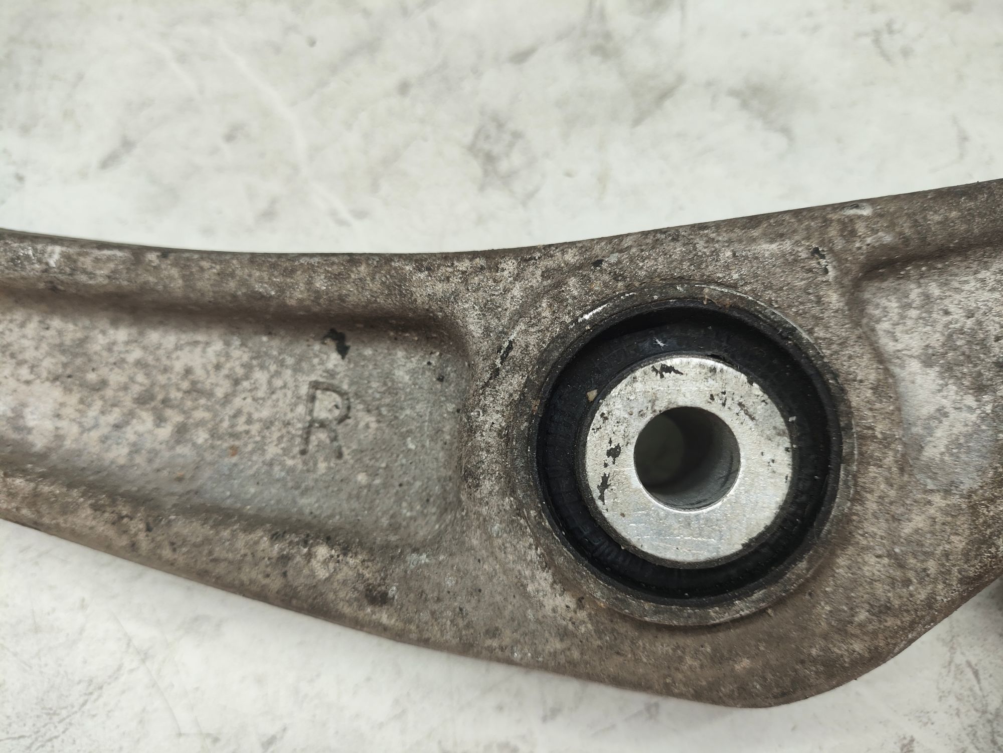 https://ycs.partsauto.market/partsauto-images/thmbs/userImages/6ab8ea4394fc0aced0b69382a3e61955/part/6a923e3b-580a-4d22-895b-a913e756aa1e_1784191332019.jpg