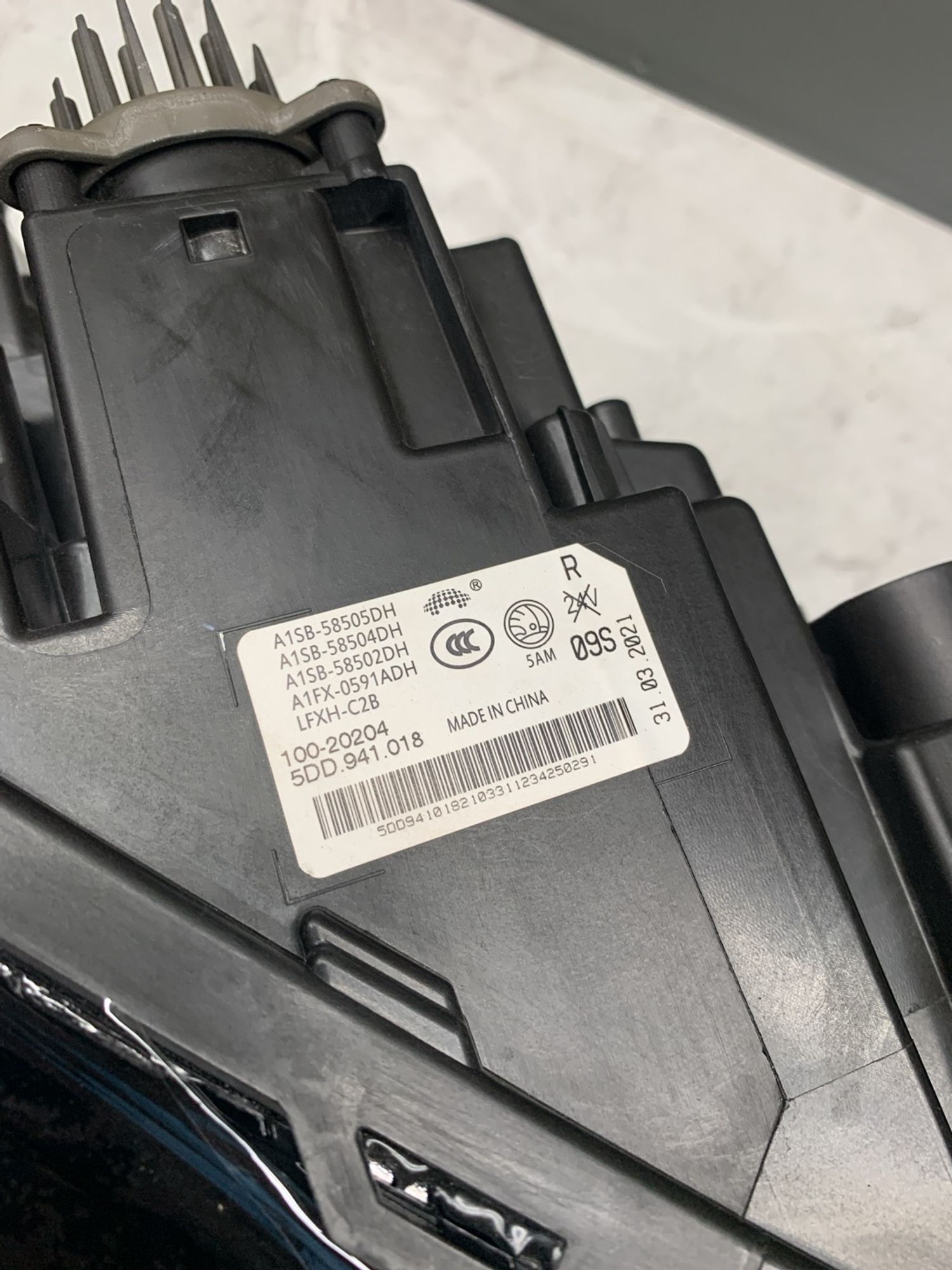 https://ycs.partsauto.market/partsauto-images/thmbs/userImages/6ab8ea4394fc0aced0b69382a3e61955/part/6b80aa95-3b52-49d7-8a3c-29ccdb249677_1782644112401.jpg