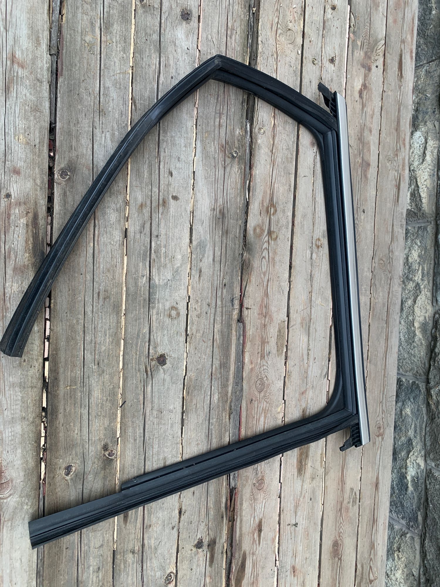 https://ycs.partsauto.market/partsauto-images/thmbs/userImages/6ab8ea4394fc0aced0b69382a3e61955/part/6f655914-ca54-45a2-a9ad-56af039bdaa4_1786102203194.jpg