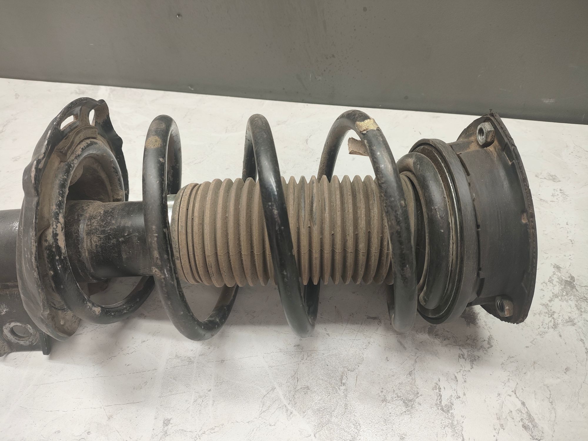 https://ycs.partsauto.market/partsauto-images/thmbs/userImages/6ab8ea4394fc0aced0b69382a3e61955/part/7098d16f-c54f-49e8-95ca-cd37c1e46d0c_1775725676393.jpg