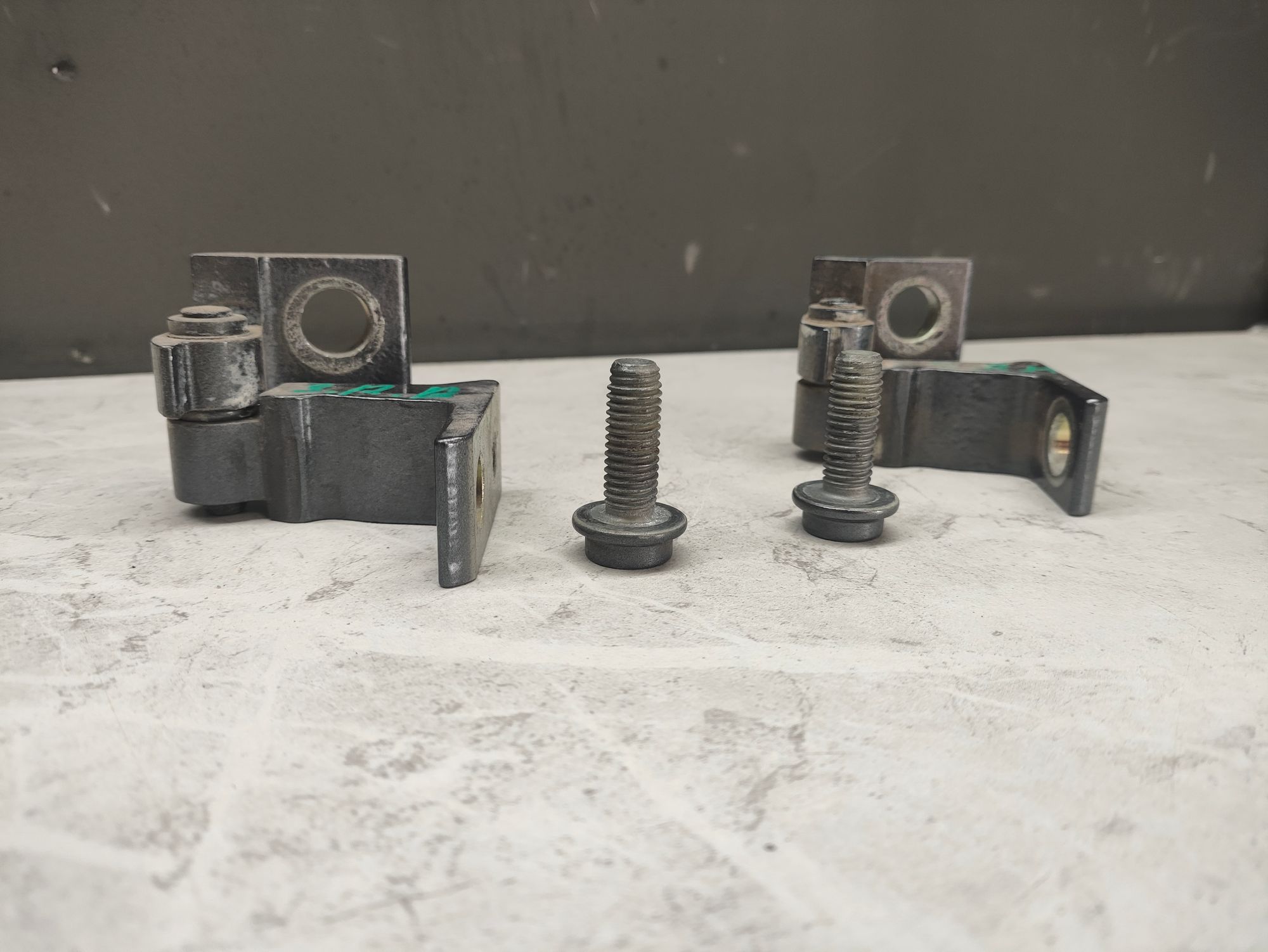 https://ycs.partsauto.market/partsauto-images/thmbs/userImages/6ab8ea4394fc0aced0b69382a3e61955/part/70b6db7b-cd26-4169-b65b-9cb67bcd8ec7_1776264509412.jpg