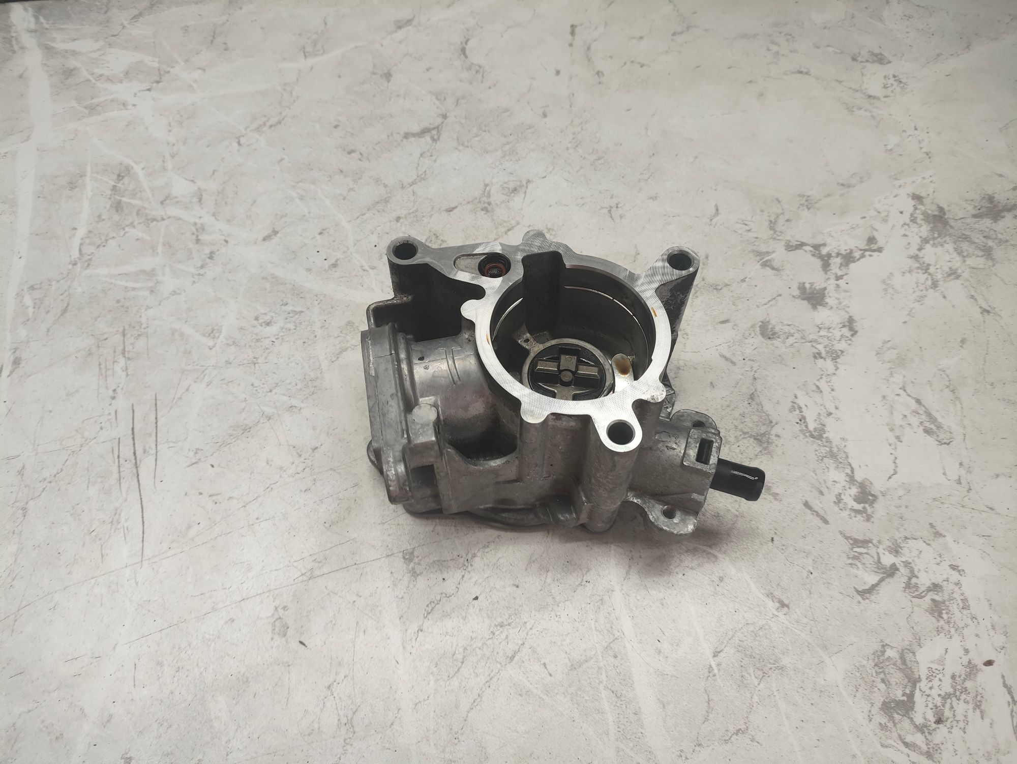 https://ycs.partsauto.market/partsauto-images/thmbs/userImages/6ab8ea4394fc0aced0b69382a3e61955/part/71022144-fd90-476a-bc09-b446b7c4128c_1785573936970.jpg