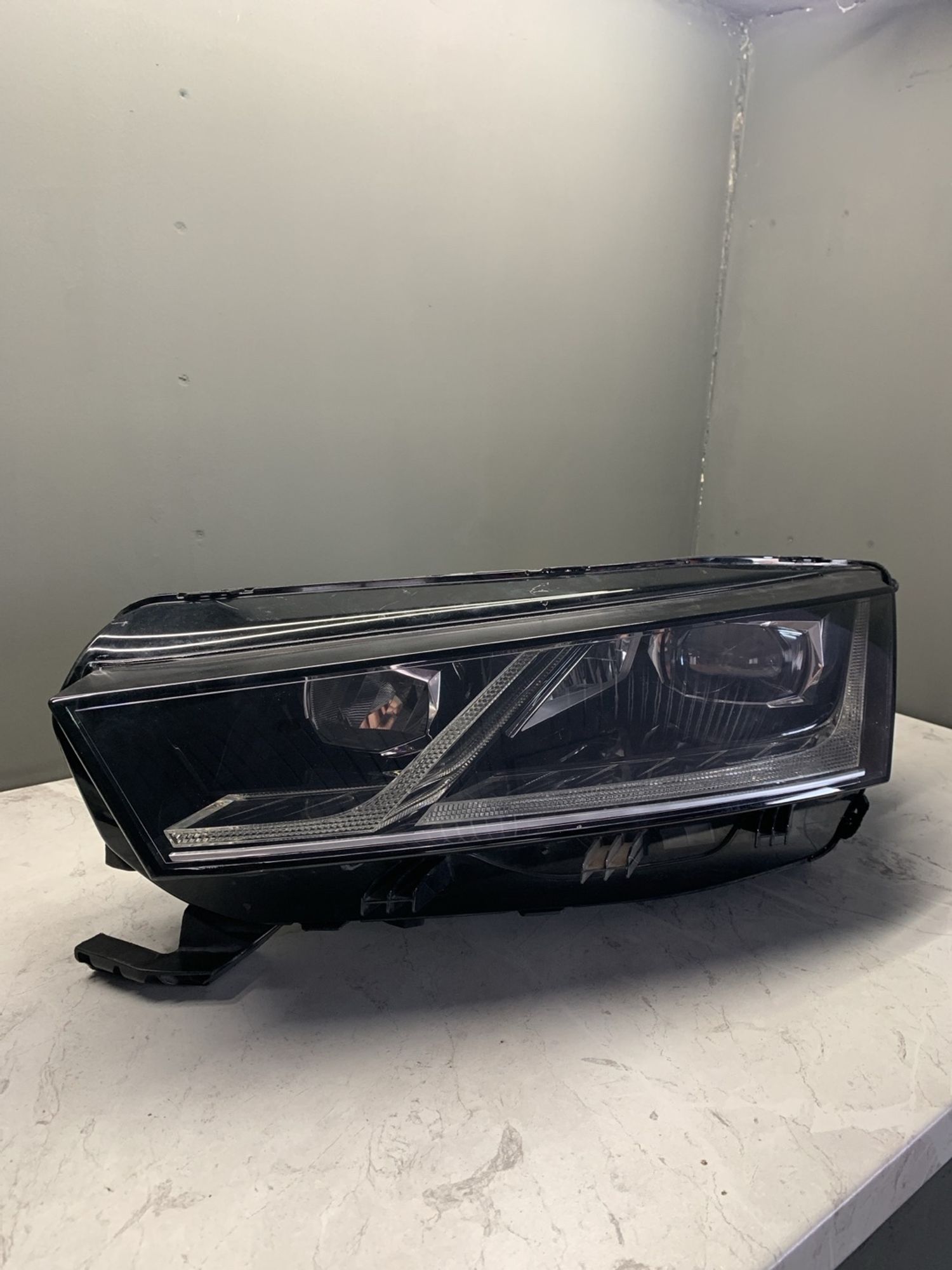 https://ycs.partsauto.market/partsauto-images/thmbs/userImages/6ab8ea4394fc0aced0b69382a3e61955/part/719d205e-7757-4299-a101-4234600a725d_1773407877753.jpg