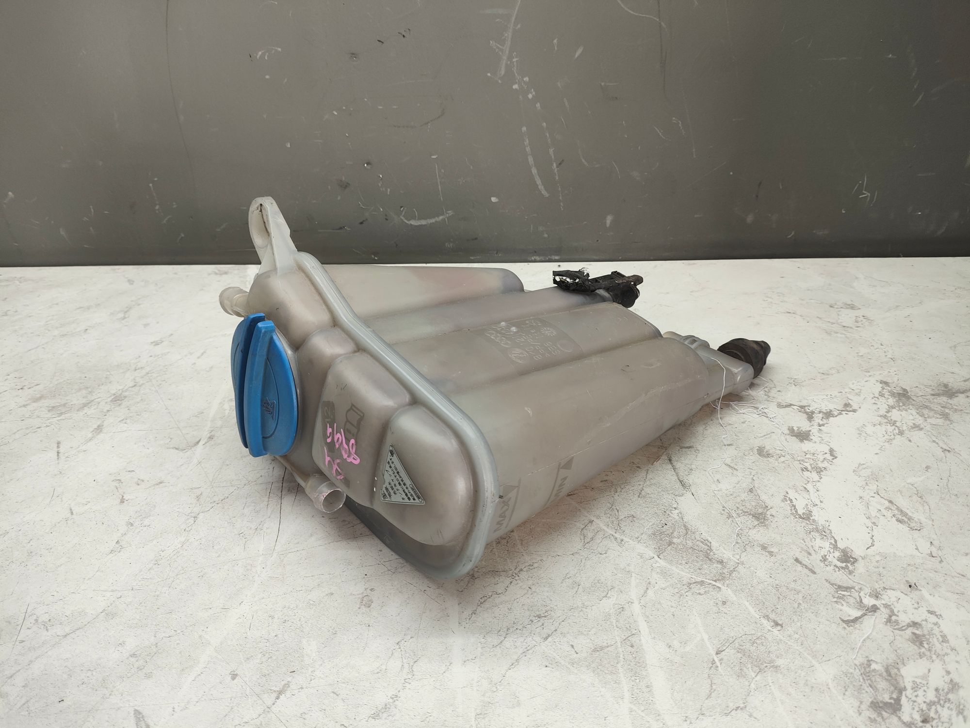 https://ycs.partsauto.market/partsauto-images/thmbs/userImages/6ab8ea4394fc0aced0b69382a3e61955/part/71c52fcc-7bc3-40bf-af25-e353a246c0b1_1784189105137.jpg