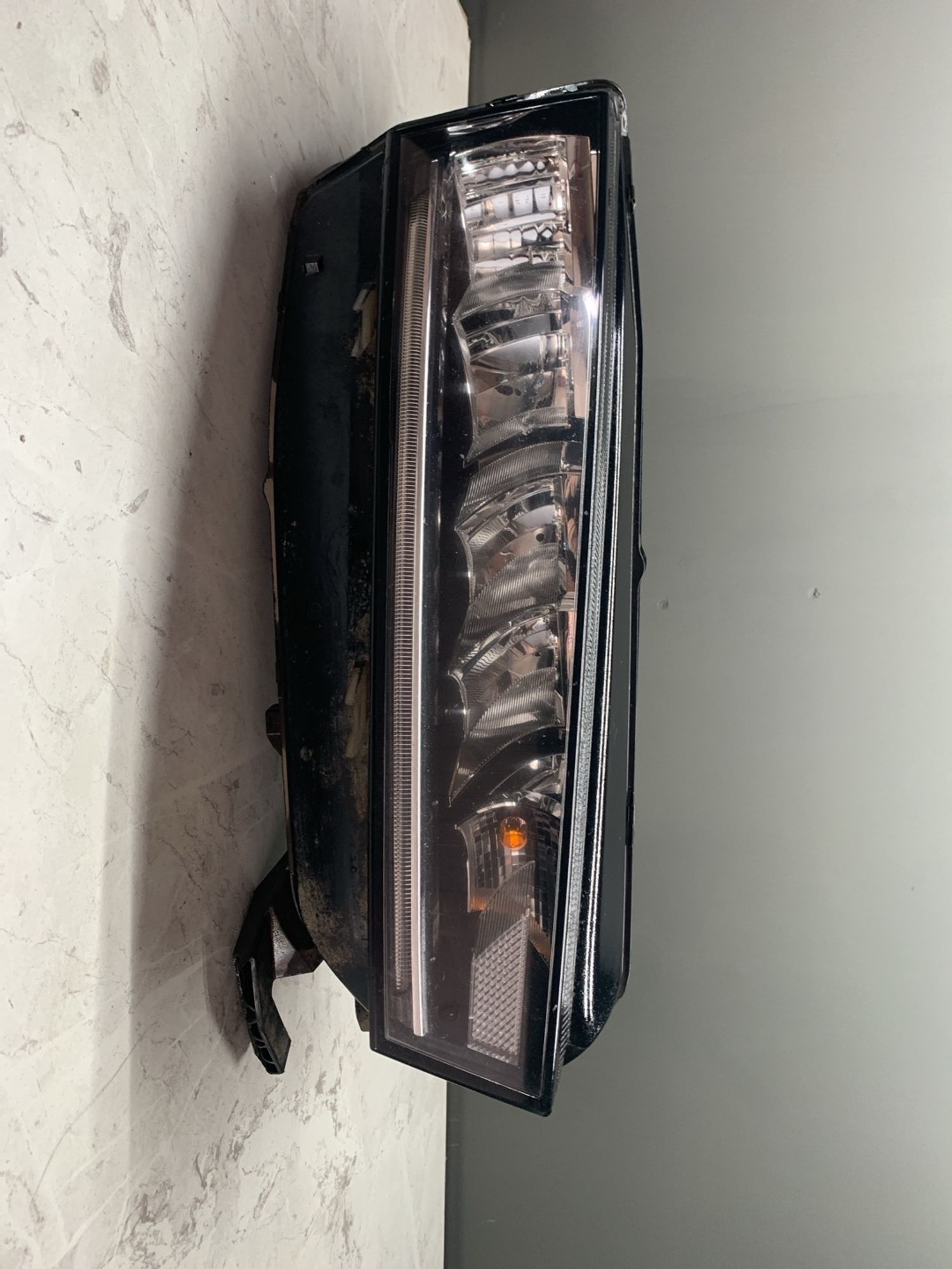 https://ycs.partsauto.market/partsauto-images/thmbs/userImages/6ab8ea4394fc0aced0b69382a3e61955/part/72435e10-6eef-49bd-8c7f-6ff75a34e8c9_1773659716240.jpg
