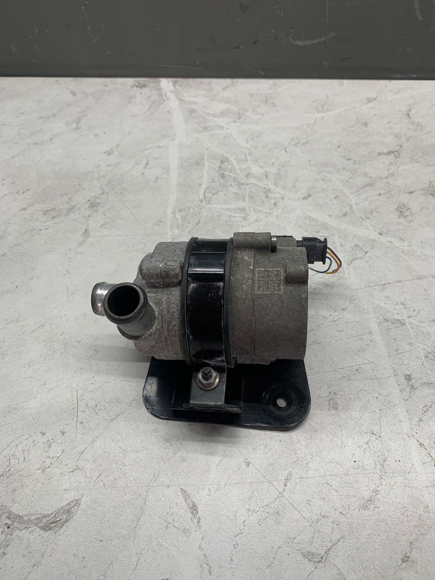 https://ycs.partsauto.market/partsauto-images/thmbs/userImages/6ab8ea4394fc0aced0b69382a3e61955/part/7274becd-028b-4237-80e5-56ff84fb633a_1782218847056.jpg