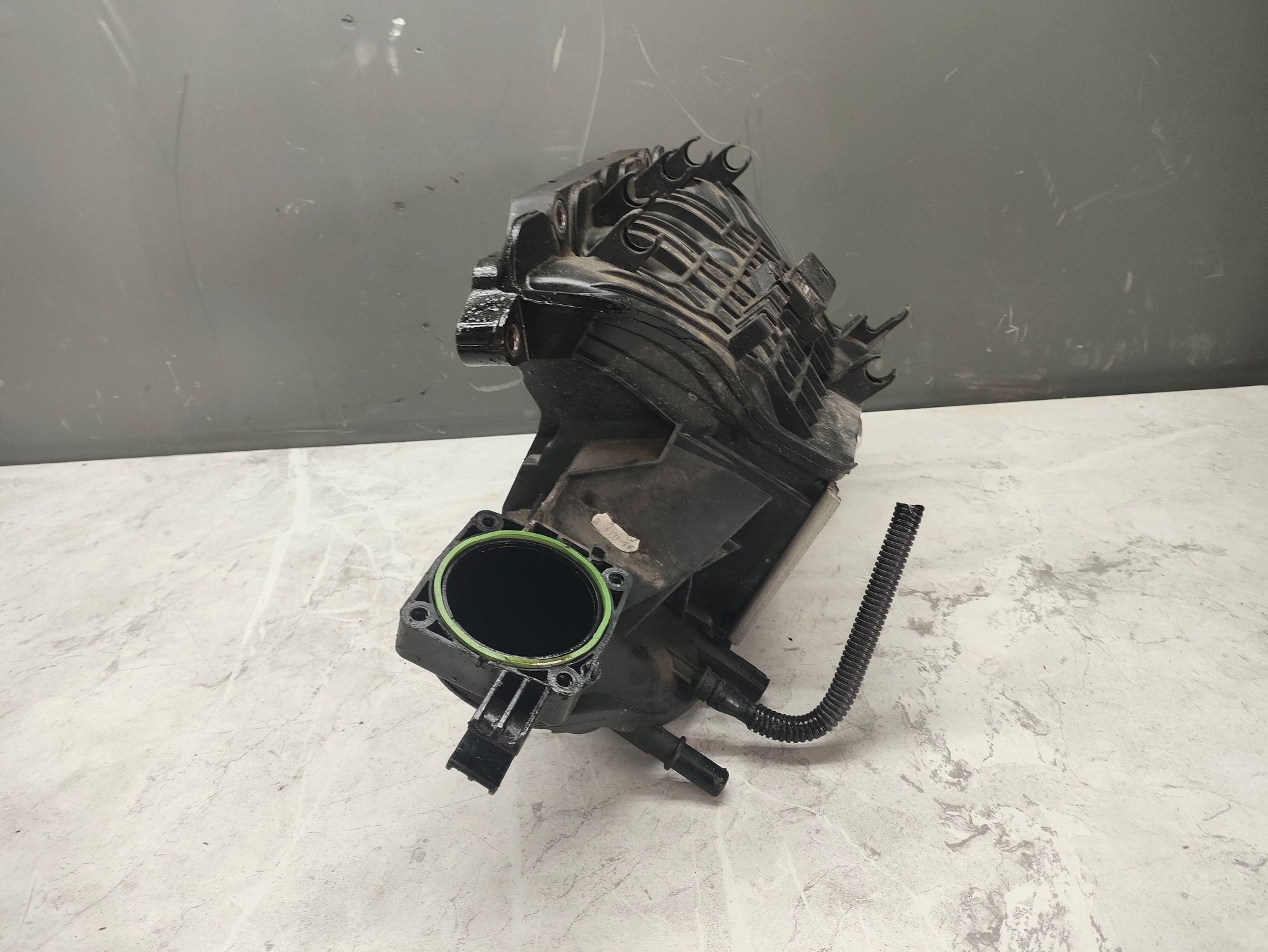 https://ycs.partsauto.market/partsauto-images/thmbs/userImages/6ab8ea4394fc0aced0b69382a3e61955/part/72873c6b-5923-4673-945a-e61b71c99b44_1778919198991.jpg
