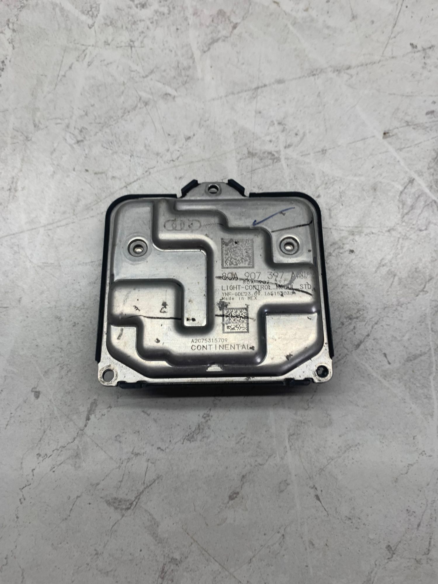 https://ycs.partsauto.market/partsauto-images/thmbs/userImages/6ab8ea4394fc0aced0b69382a3e61955/part/72f332e5-9b75-401d-a311-419e6837bee8_1782128787889.jpg