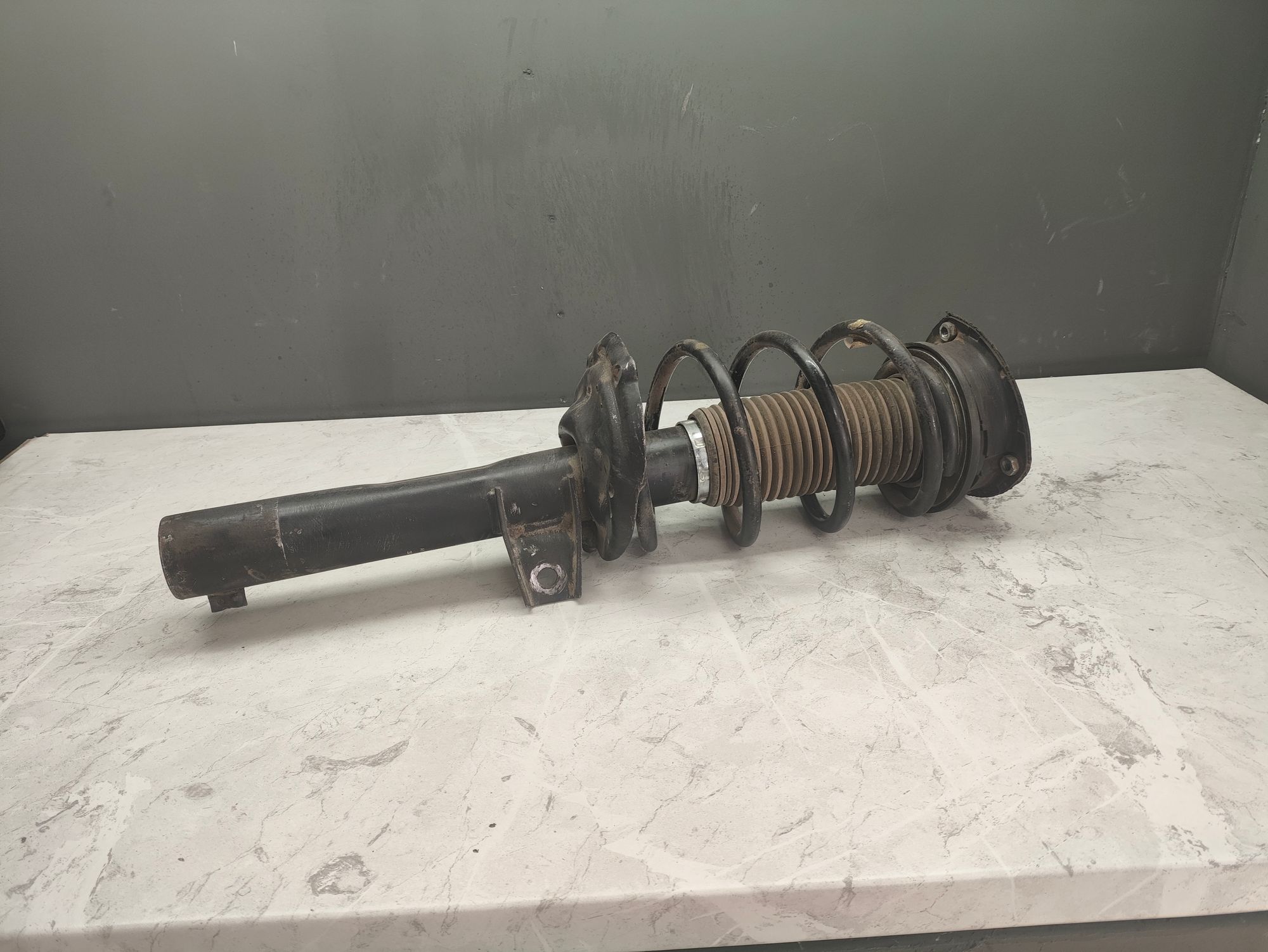 https://ycs.partsauto.market/partsauto-images/thmbs/userImages/6ab8ea4394fc0aced0b69382a3e61955/part/757053a1-82af-4aa9-9288-b9c114c2159b_1775725669235.jpg