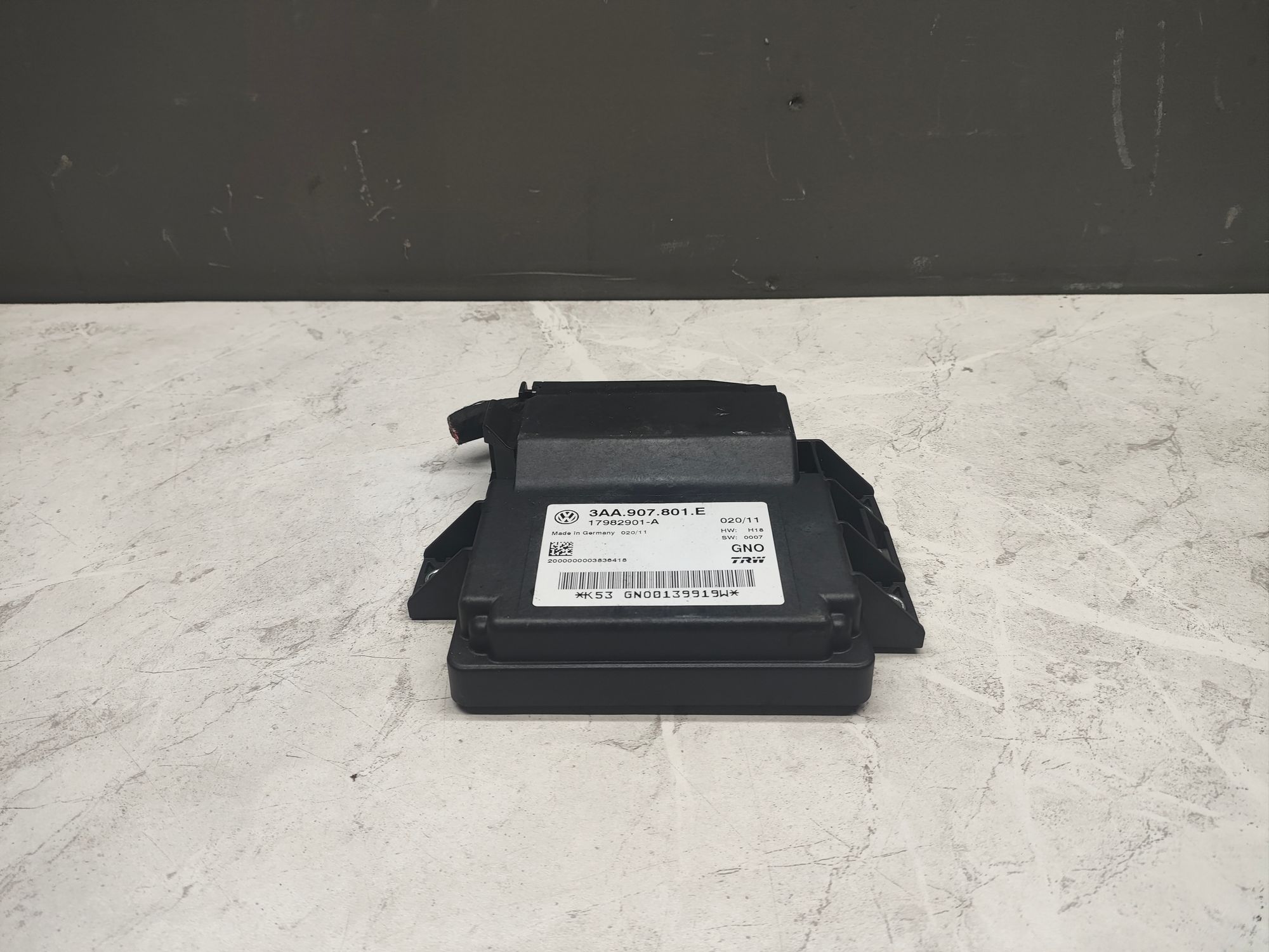 https://ycs.partsauto.market/partsauto-images/thmbs/userImages/6ab8ea4394fc0aced0b69382a3e61955/part/777f6487-988f-4e64-9673-4b67d246b4c2_1777715628202.jpg