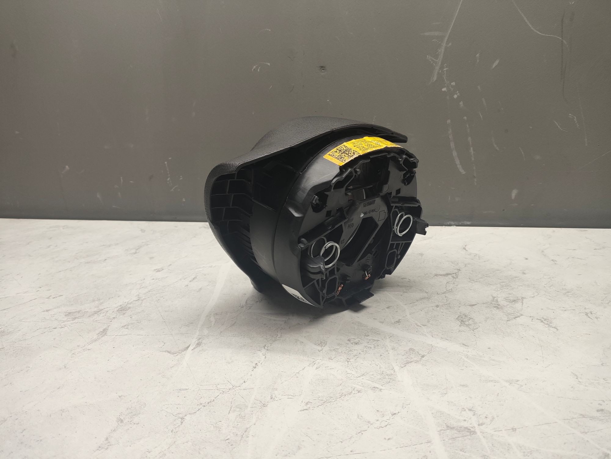 https://ycs.partsauto.market/partsauto-images/thmbs/userImages/6ab8ea4394fc0aced0b69382a3e61955/part/78f1d9a0-eb4b-41e4-9c5b-be043d884405_1777717657252.jpg