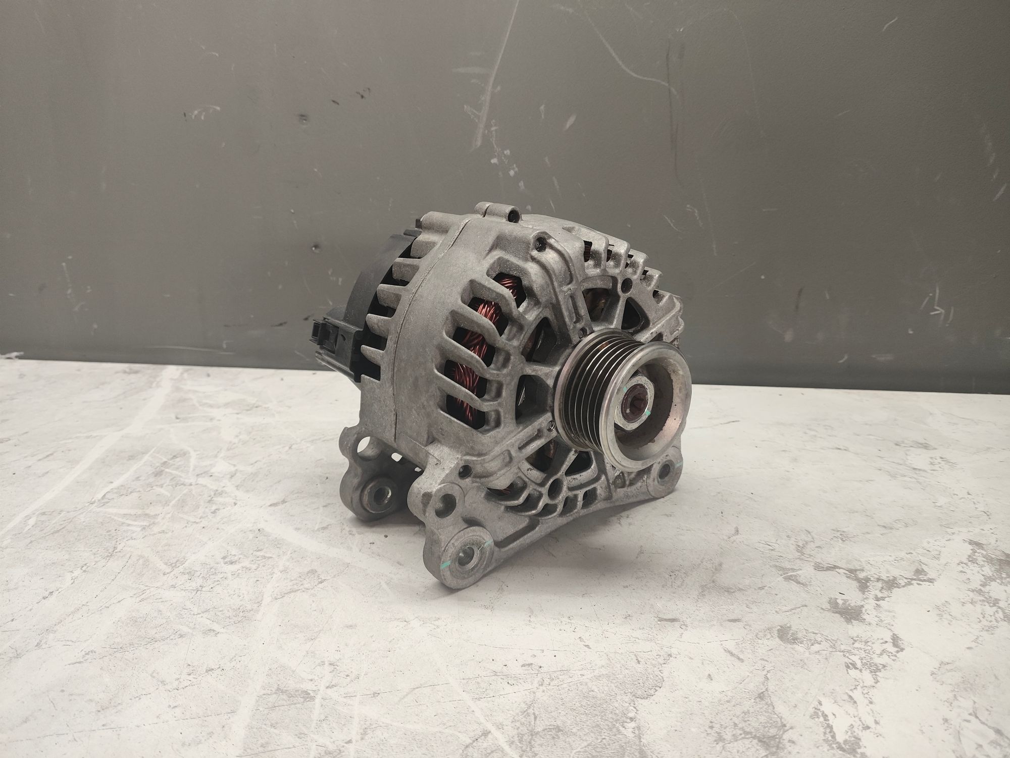 https://ycs.partsauto.market/partsauto-images/thmbs/userImages/6ab8ea4394fc0aced0b69382a3e61955/part/7927c047-294d-4c5f-b767-fb2df9494893_1778491239880.jpg