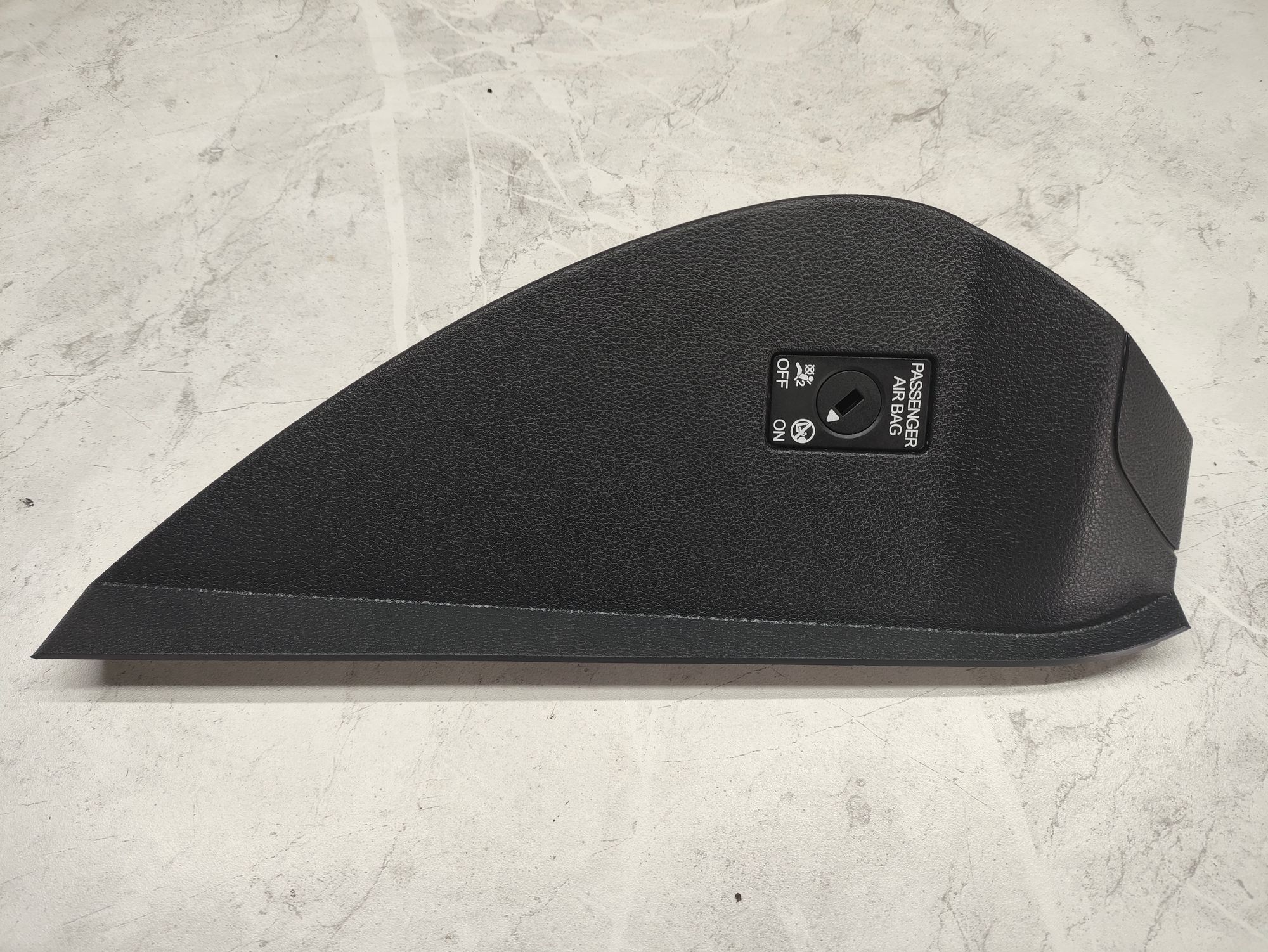 https://ycs.partsauto.market/partsauto-images/thmbs/userImages/6ab8ea4394fc0aced0b69382a3e61955/part/7c41bd4b-6e07-4dba-9338-c379ecee4f72_1775294094141.jpg