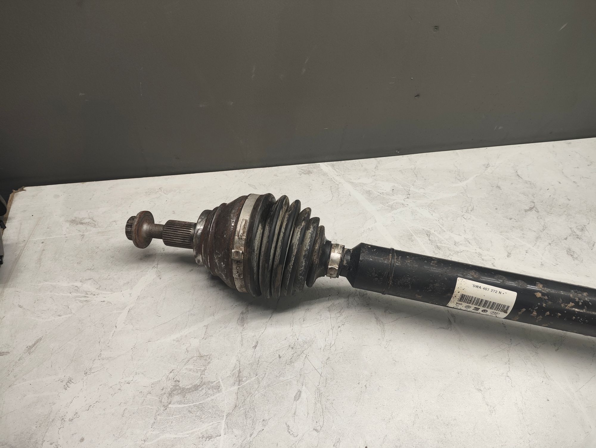 https://ycs.partsauto.market/partsauto-images/thmbs/userImages/6ab8ea4394fc0aced0b69382a3e61955/part/7c75750c-b4b7-4686-a05b-6849ddb260a5_1775556882501.jpg