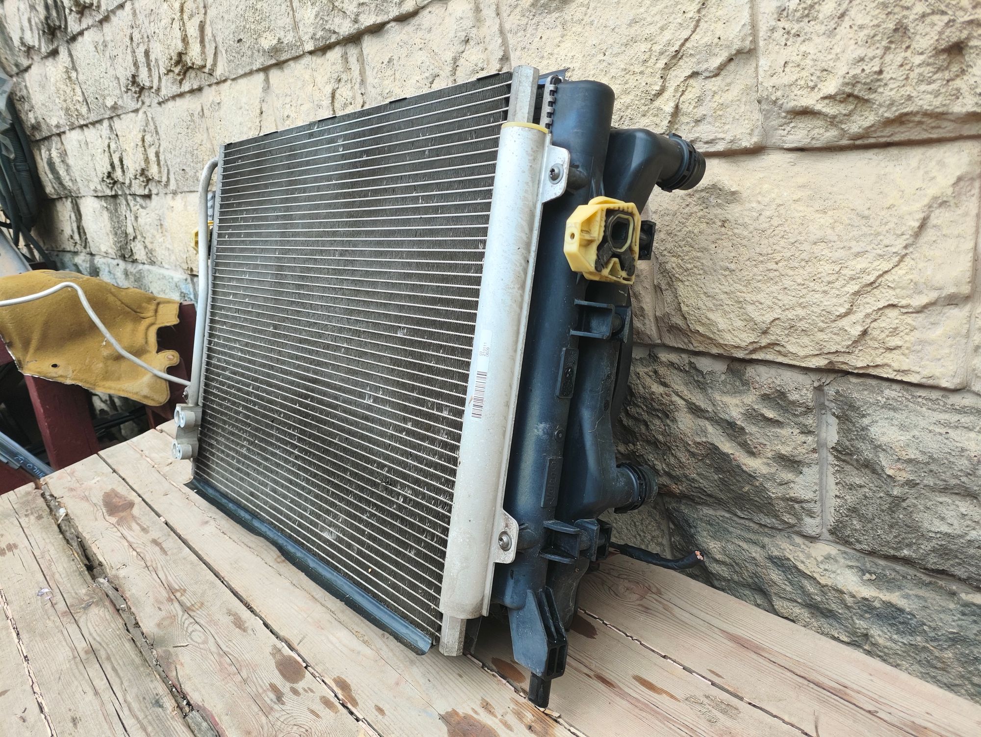 https://ycs.partsauto.market/partsauto-images/thmbs/userImages/6ab8ea4394fc0aced0b69382a3e61955/part/7c97d672-68dc-4e9a-8cb6-c1eb5a70b3ef_1784198325488.jpg