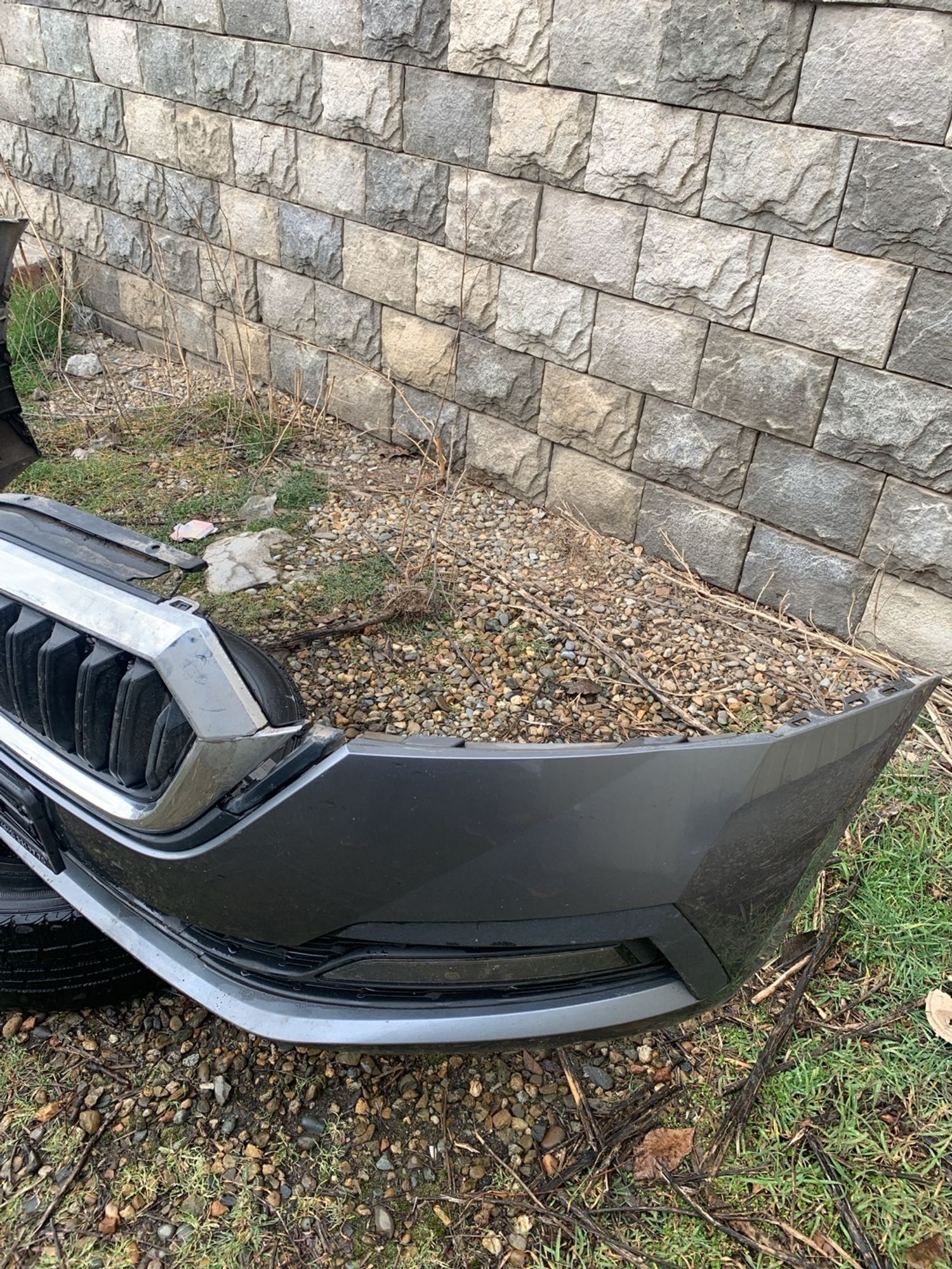 https://ycs.partsauto.market/partsauto-images/thmbs/userImages/6ab8ea4394fc0aced0b69382a3e61955/part/7ce6c0dd-9dfe-4663-a4c4-2d92f7aff1dc_1773659354616.jpg