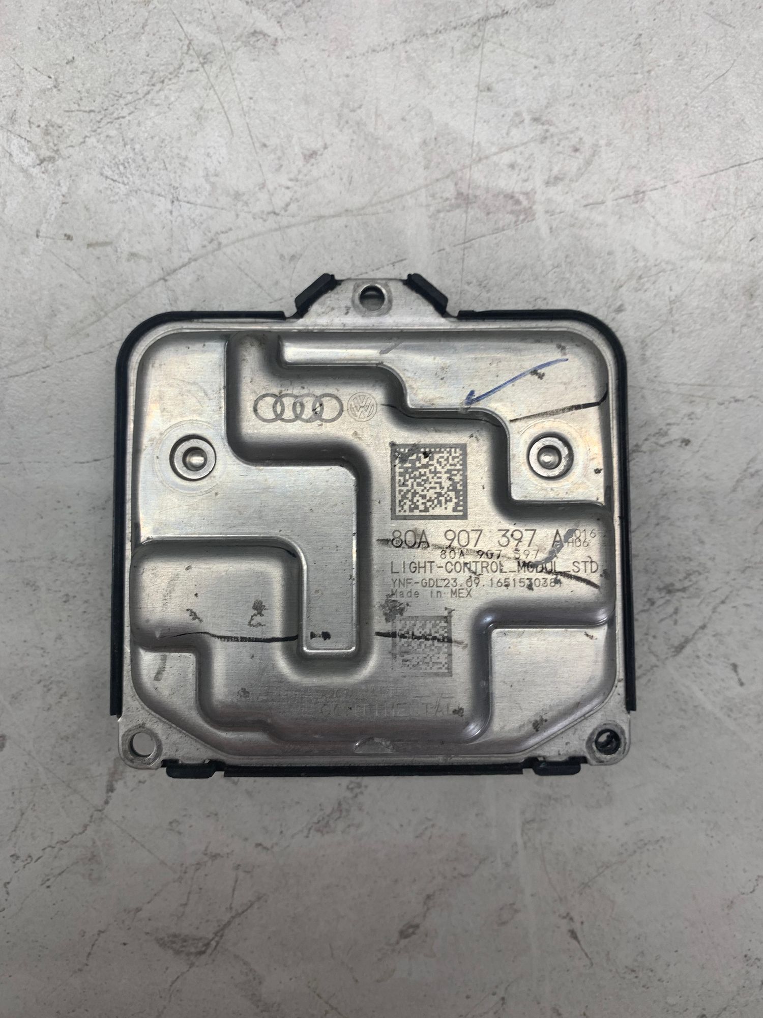 https://ycs.partsauto.market/partsauto-images/thmbs/userImages/6ab8ea4394fc0aced0b69382a3e61955/part/7e5e09fe-4792-4490-a945-3377138a6296_1782128786565.jpg