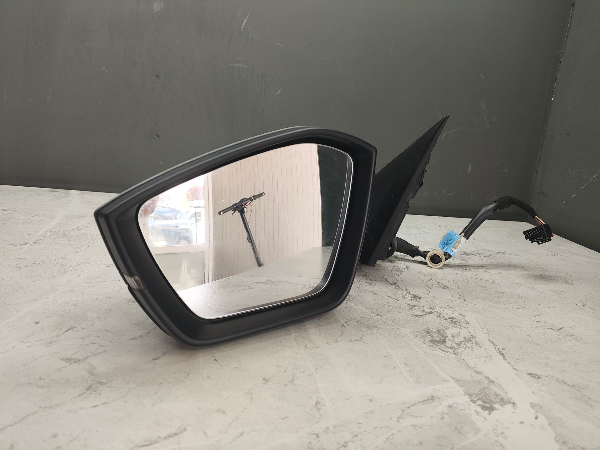 https://ycs.partsauto.market/partsauto-images/thmbs/userImages/6ab8ea4394fc0aced0b69382a3e61955/part/7e8025a7-a425-4a6c-ba56-3635a19f25bf_1776153197871.jpg