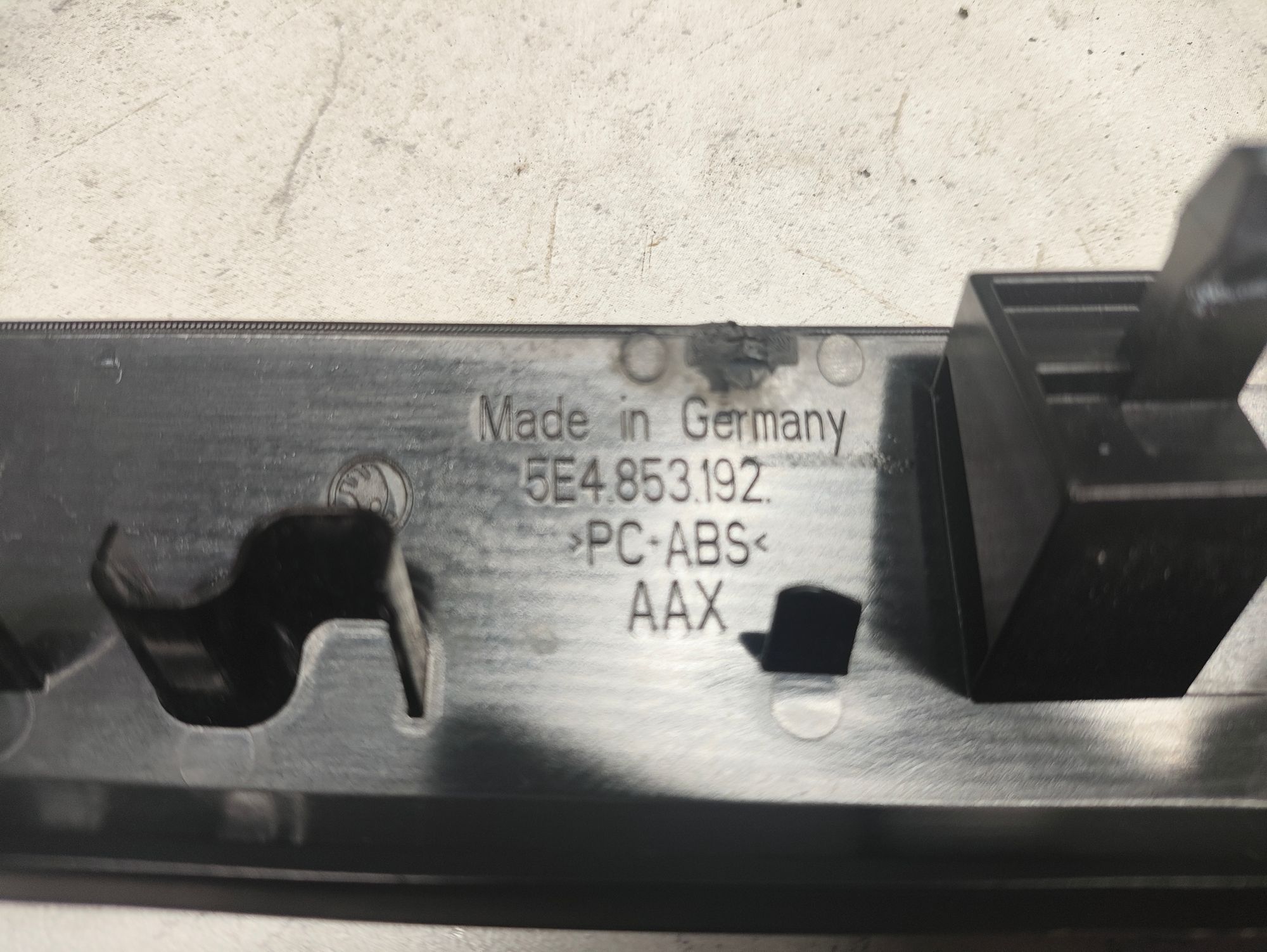 https://ycs.partsauto.market/partsauto-images/thmbs/userImages/6ab8ea4394fc0aced0b69382a3e61955/part/806cb3b9-afb3-4c86-b9eb-88fdb160f309_1775557062871.jpg