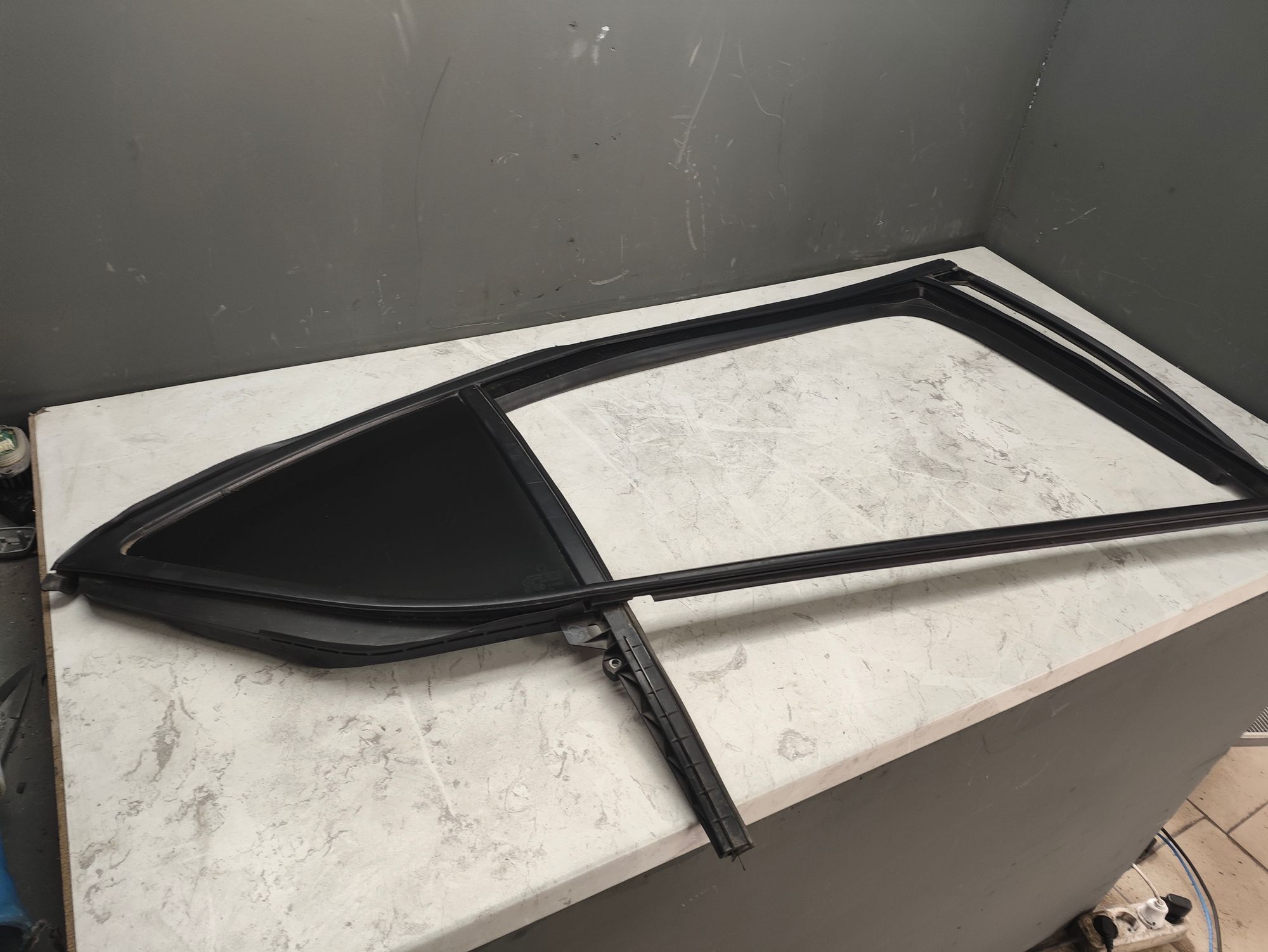 https://ycs.partsauto.market/partsauto-images/thmbs/userImages/6ab8ea4394fc0aced0b69382a3e61955/part/82227616-5ccd-43e6-9dd1-9b956389259f_1778927580824.jpg