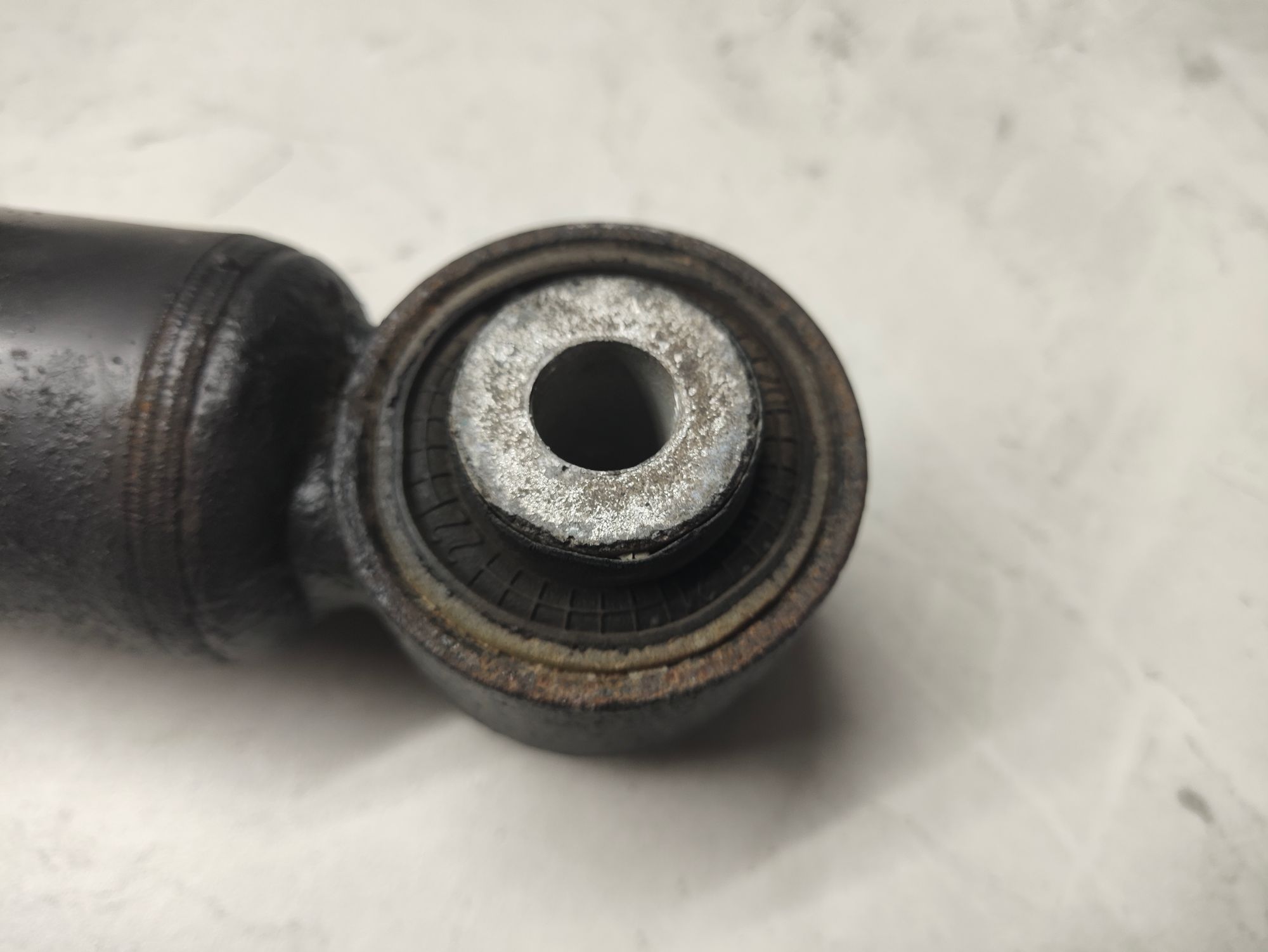https://ycs.partsauto.market/partsauto-images/thmbs/userImages/6ab8ea4394fc0aced0b69382a3e61955/part/840f0176-ef6a-452d-a075-c0afbccf8185_1776503653297.jpg