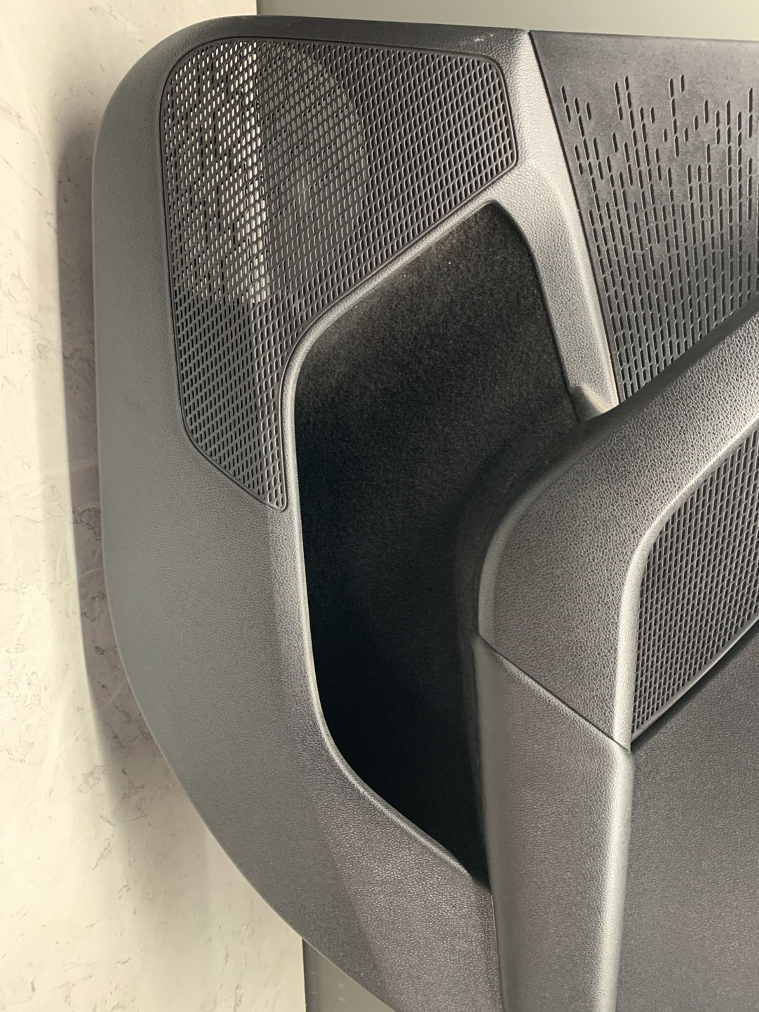https://ycs.partsauto.market/partsauto-images/thmbs/userImages/6ab8ea4394fc0aced0b69382a3e61955/part/84214d37-0a2f-4926-ab73-6e9e9199bda0_1774358649631.jpg