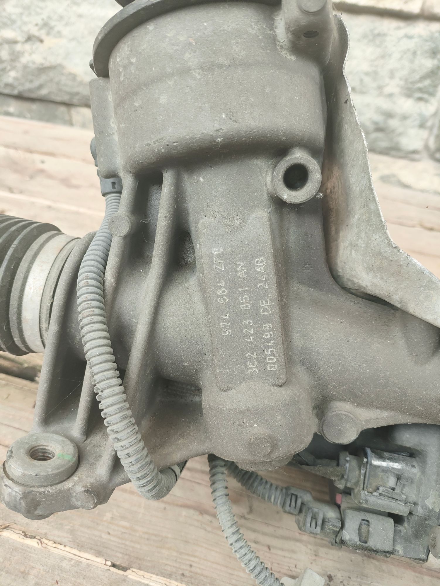 https://ycs.partsauto.market/partsauto-images/thmbs/userImages/6ab8ea4394fc0aced0b69382a3e61955/part/867b37e4-6c2c-492a-8939-e6f0c7928d8a_1781609212327.jpg