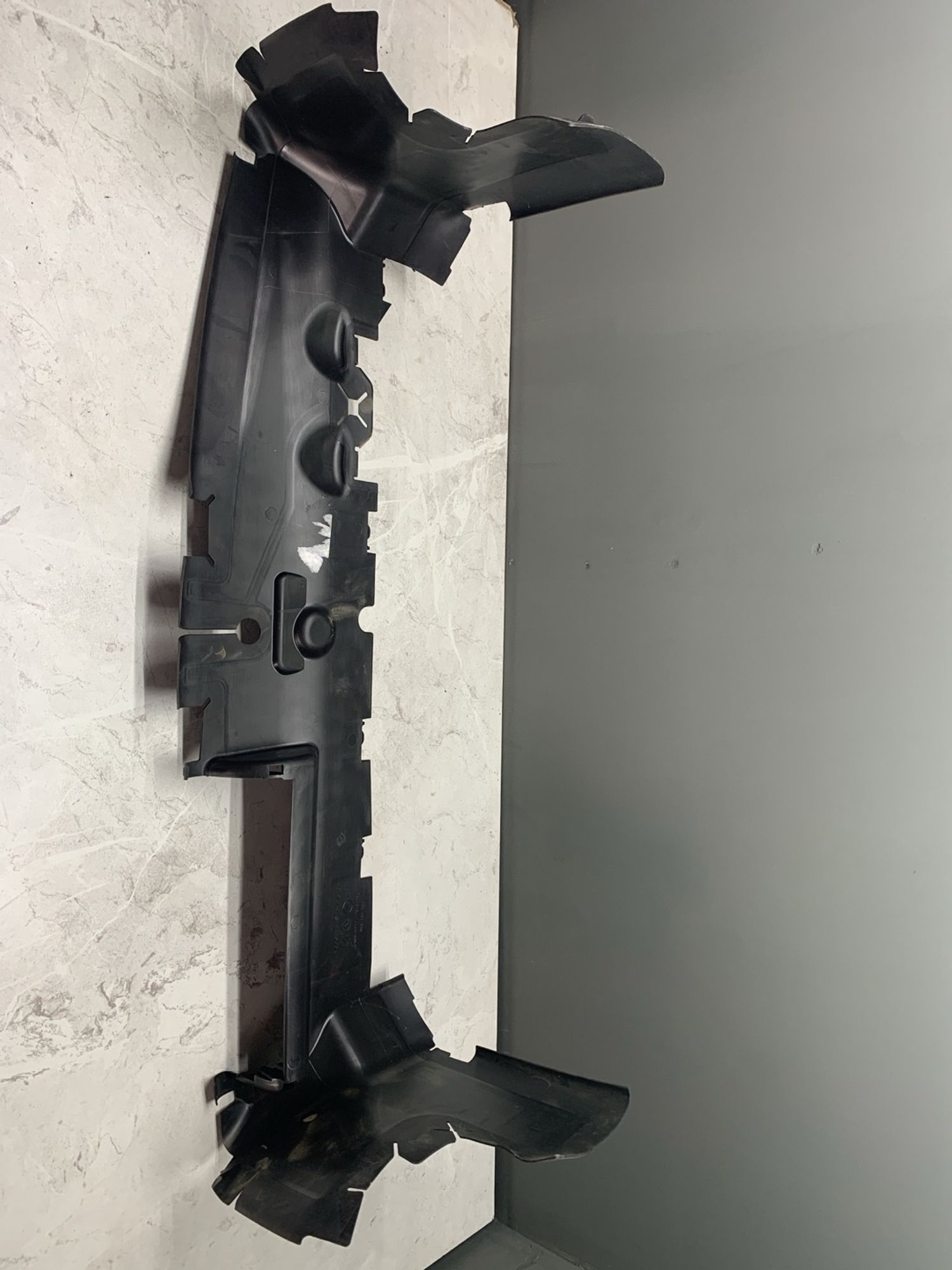 https://ycs.partsauto.market/partsauto-images/thmbs/userImages/6ab8ea4394fc0aced0b69382a3e61955/part/87c68f44-d848-4ef2-8cdf-c3947605aac2_1773922247539.jpg