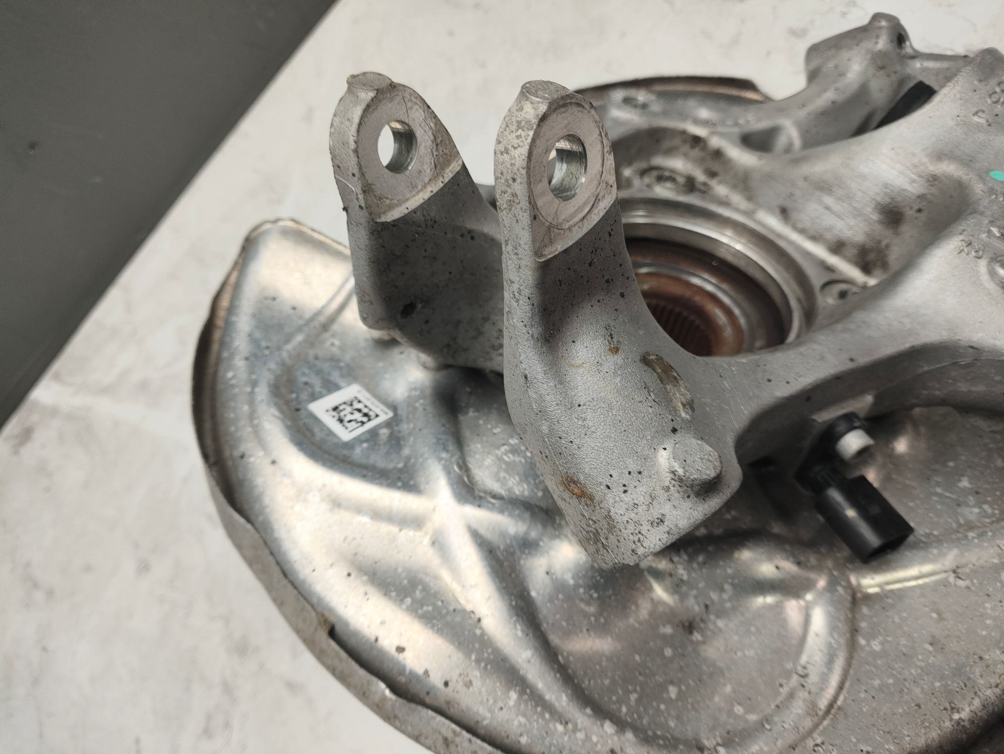 https://ycs.partsauto.market/partsauto-images/thmbs/userImages/6ab8ea4394fc0aced0b69382a3e61955/part/8da9a6e5-5ea0-4c4b-b3a7-aeeb07f1a346_1776503807226.jpg