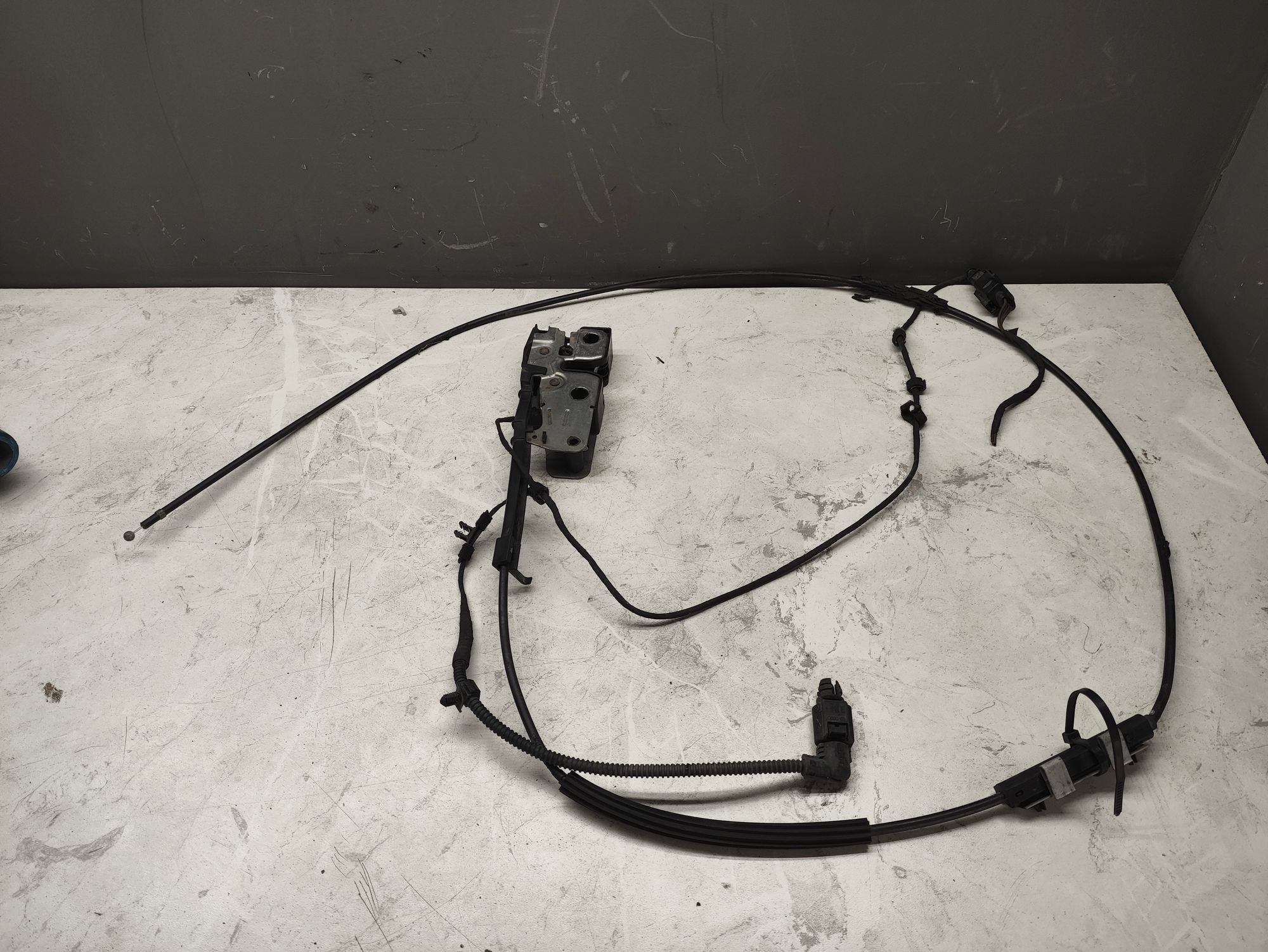 https://ycs.partsauto.market/partsauto-images/thmbs/userImages/6ab8ea4394fc0aced0b69382a3e61955/part/9386de4d-8213-46da-8698-12a7e76ec3eb_1784196394675.jpg
