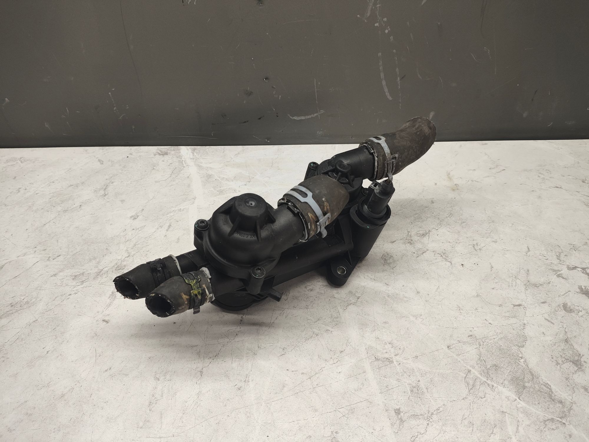 https://ycs.partsauto.market/partsauto-images/thmbs/userImages/6ab8ea4394fc0aced0b69382a3e61955/part/9547487b-04cc-4682-bf2d-dadcb8ba2a29_1779537213518.jpg