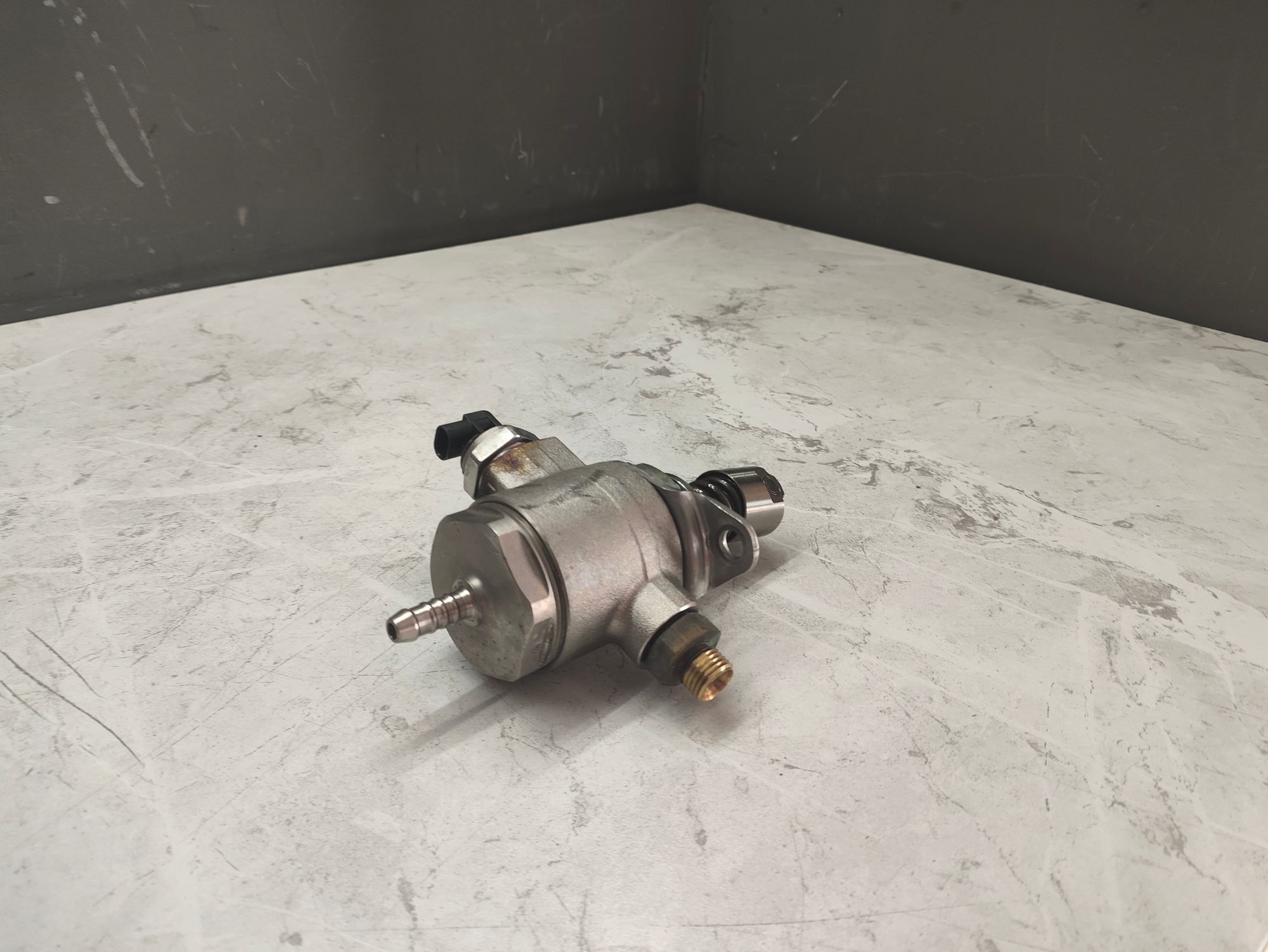 https://ycs.partsauto.market/partsauto-images/thmbs/userImages/6ab8ea4394fc0aced0b69382a3e61955/part/97e606ec-9e7e-4d33-955d-811189bb39ff_1785226871422.jpg