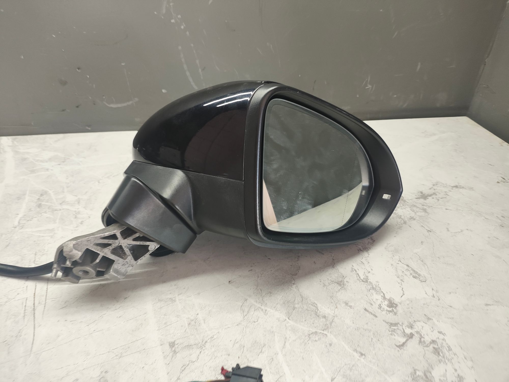https://ycs.partsauto.market/partsauto-images/thmbs/userImages/6ab8ea4394fc0aced0b69382a3e61955/part/9a614365-3eeb-4863-b5ce-f7805a0a8b19_1786693839054.jpg