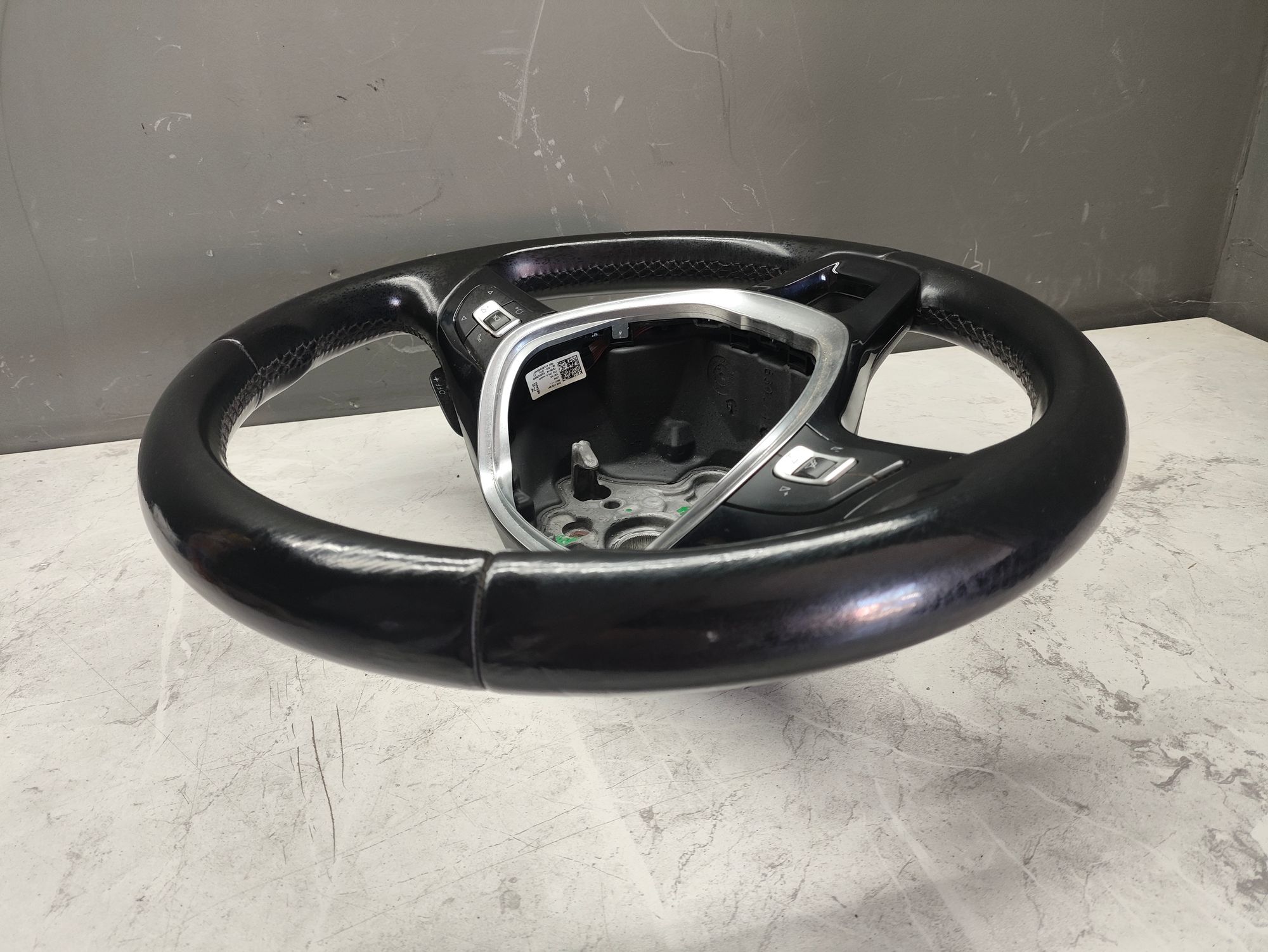 https://ycs.partsauto.market/partsauto-images/thmbs/userImages/6ab8ea4394fc0aced0b69382a3e61955/part/9c140208-58b8-45f8-9d6c-49e1e4242a35_1787306769472.jpg