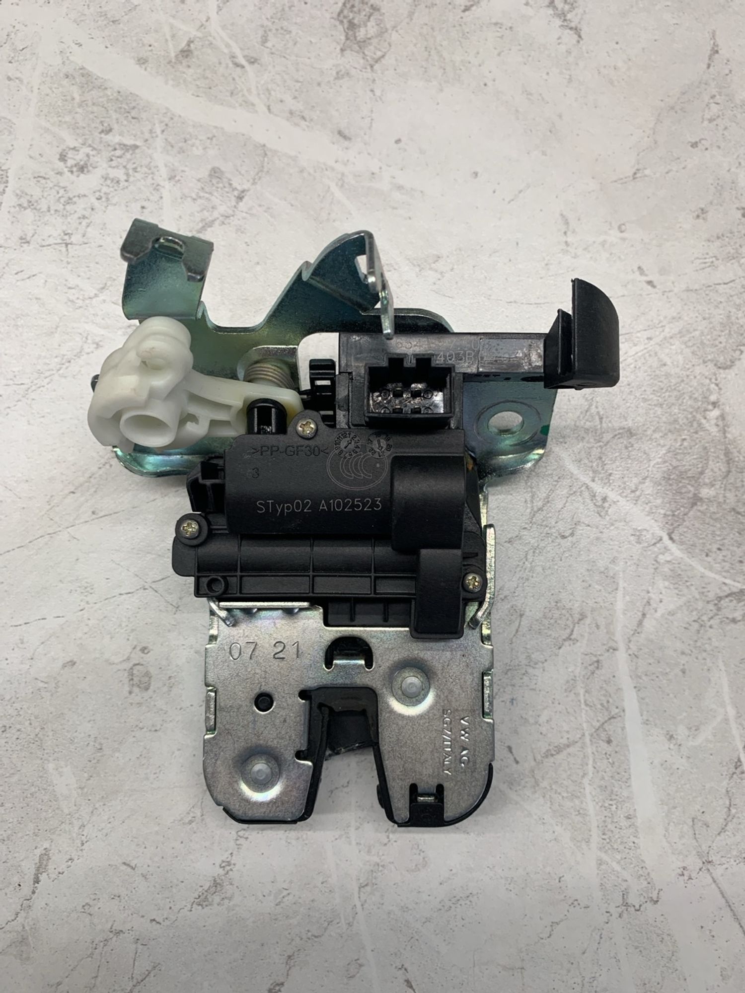 https://ycs.partsauto.market/partsauto-images/thmbs/userImages/6ab8ea4394fc0aced0b69382a3e61955/part/9c87f1d7-71ba-429b-b1bd-55cad39ae254_1773406764024.jpg