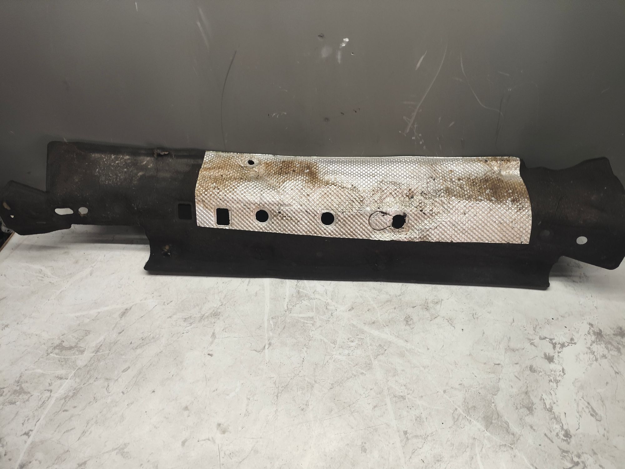 https://ycs.partsauto.market/partsauto-images/thmbs/userImages/6ab8ea4394fc0aced0b69382a3e61955/part/a08437c4-6b51-4235-b917-3e3692501478_1779535345024.jpg