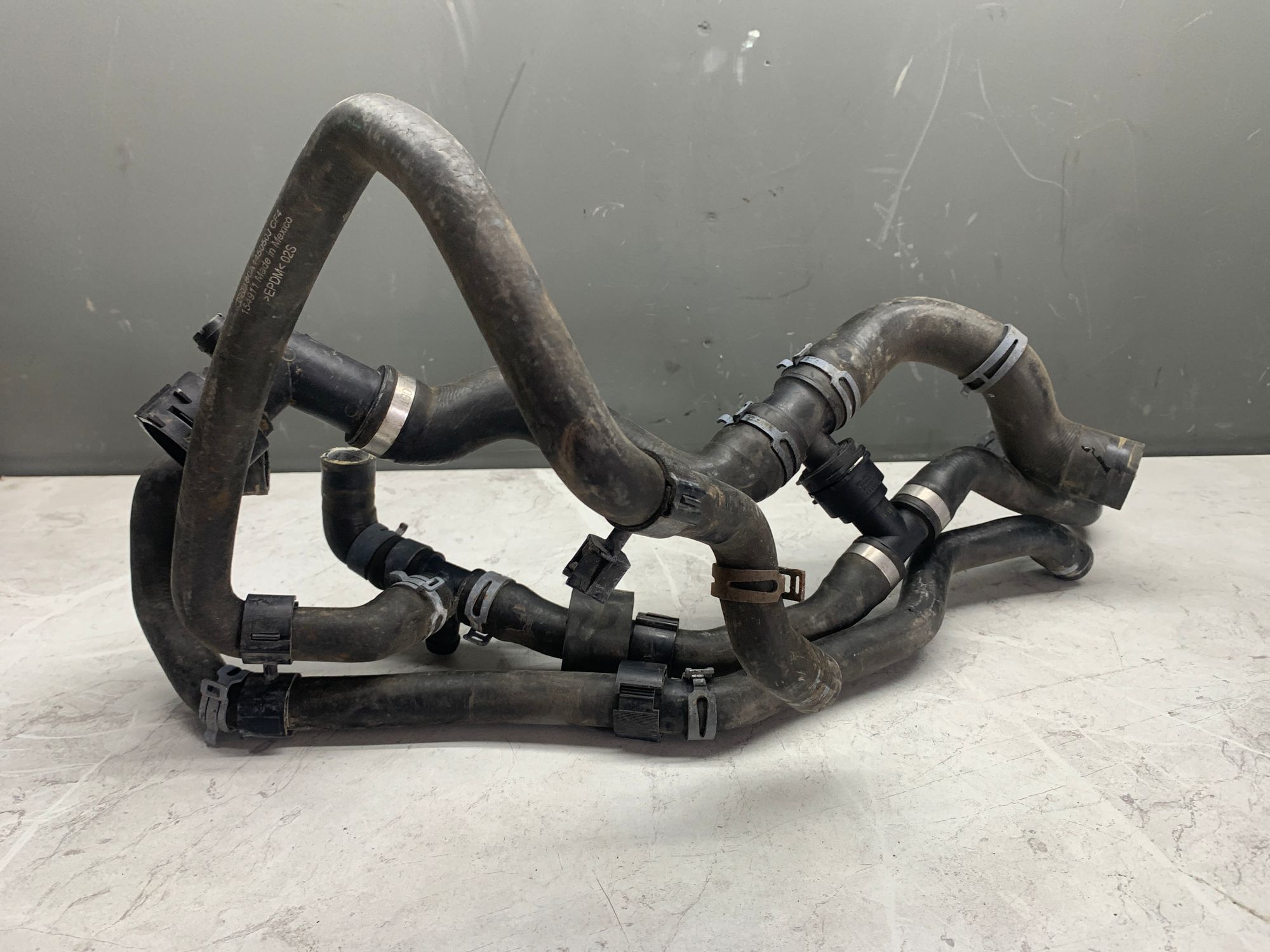 https://ycs.partsauto.market/partsauto-images/thmbs/userImages/6ab8ea4394fc0aced0b69382a3e61955/part/a228bedf-3a60-4e01-8719-76dc0a314186_1782218932652.jpg