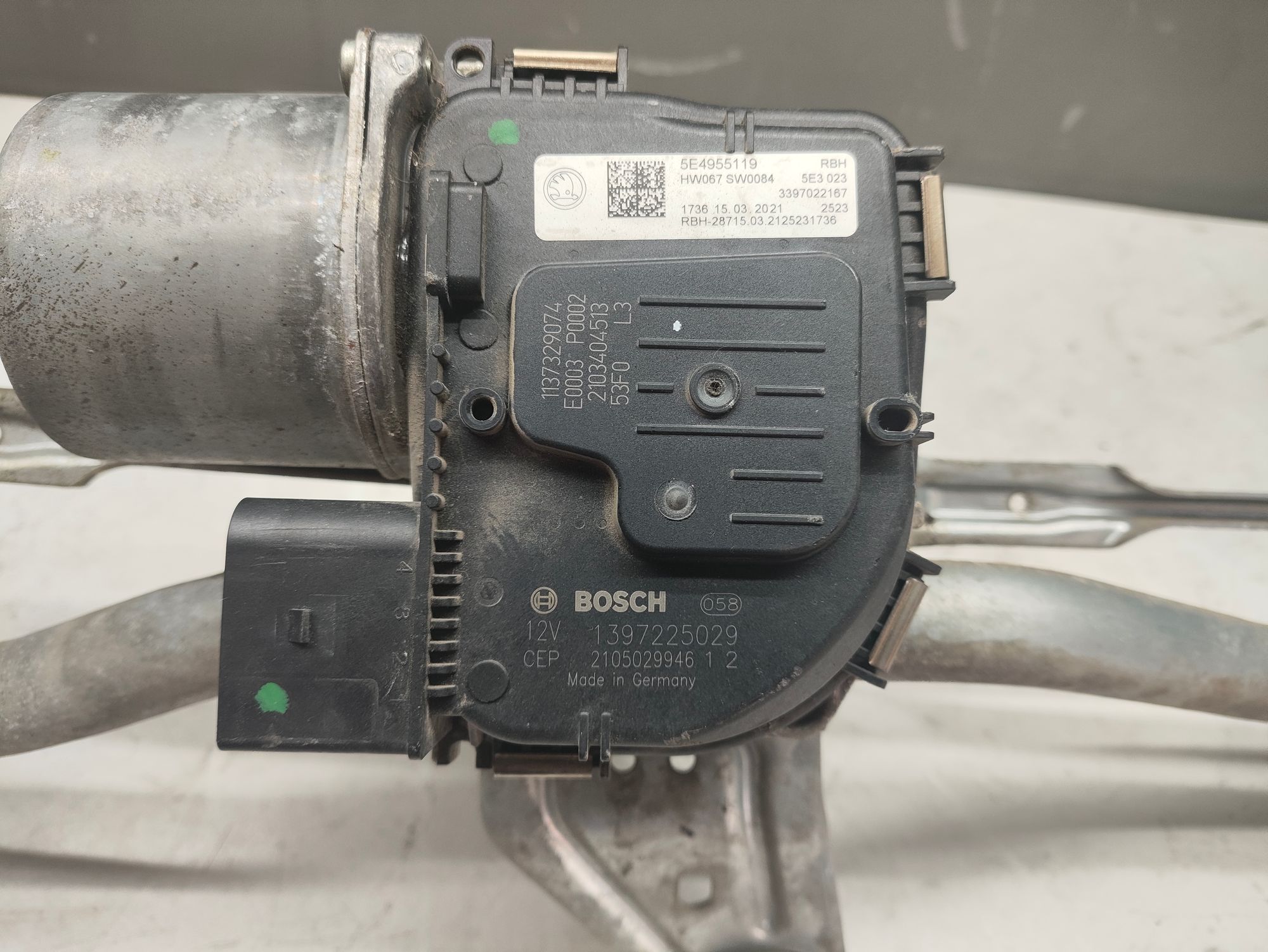 https://ycs.partsauto.market/partsauto-images/thmbs/userImages/6ab8ea4394fc0aced0b69382a3e61955/part/a3684f07-0351-430e-9a76-aee350f6ec78_1778490894704.jpg