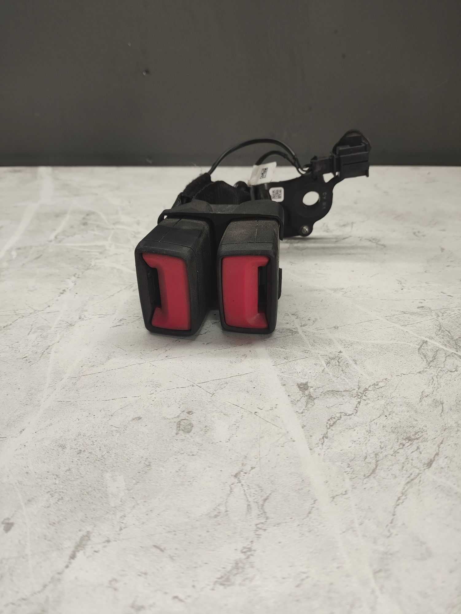 https://ycs.partsauto.market/partsauto-images/thmbs/userImages/6ab8ea4394fc0aced0b69382a3e61955/part/a56ba8ac-f656-4760-990f-87df9a7b31c0_1775819883722.jpg