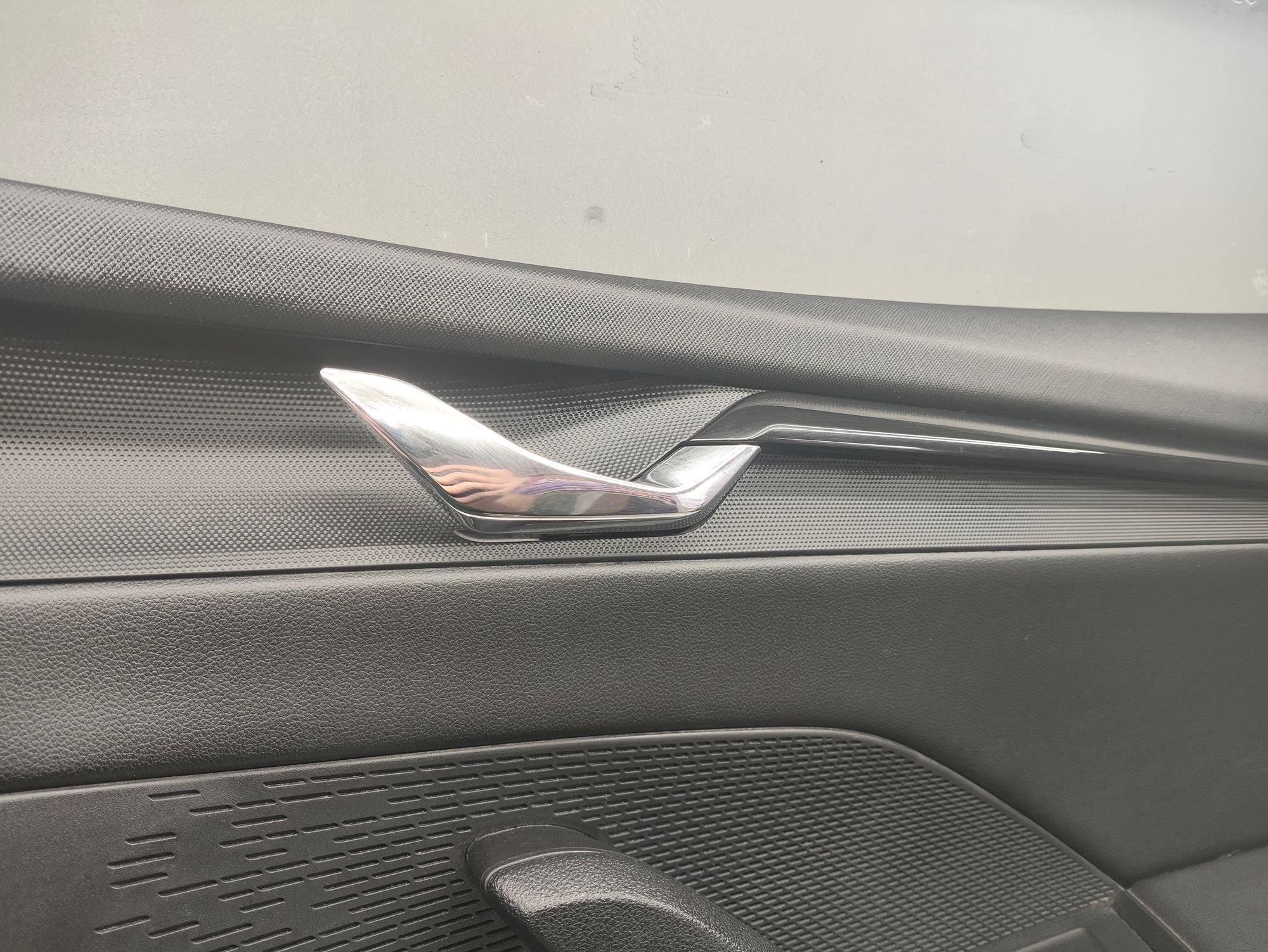 https://ycs.partsauto.market/partsauto-images/thmbs/userImages/6ab8ea4394fc0aced0b69382a3e61955/part/a79590a4-df60-4e22-899c-d9f93131b25e_1776256150029.jpg