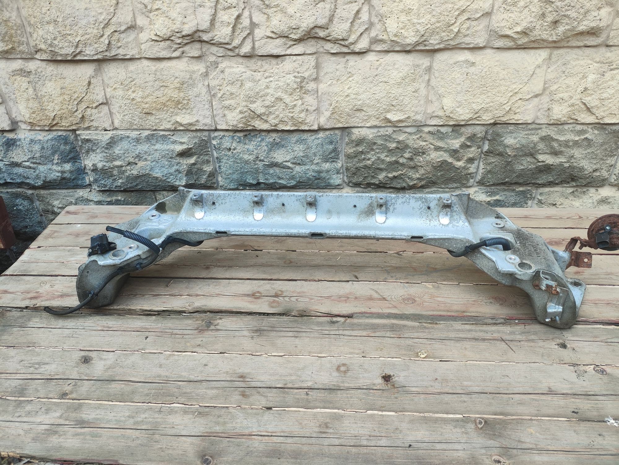 https://ycs.partsauto.market/partsauto-images/thmbs/userImages/6ab8ea4394fc0aced0b69382a3e61955/part/aa2122d0-b0a9-4939-83dc-15224081b3ed_1781084450831.jpg